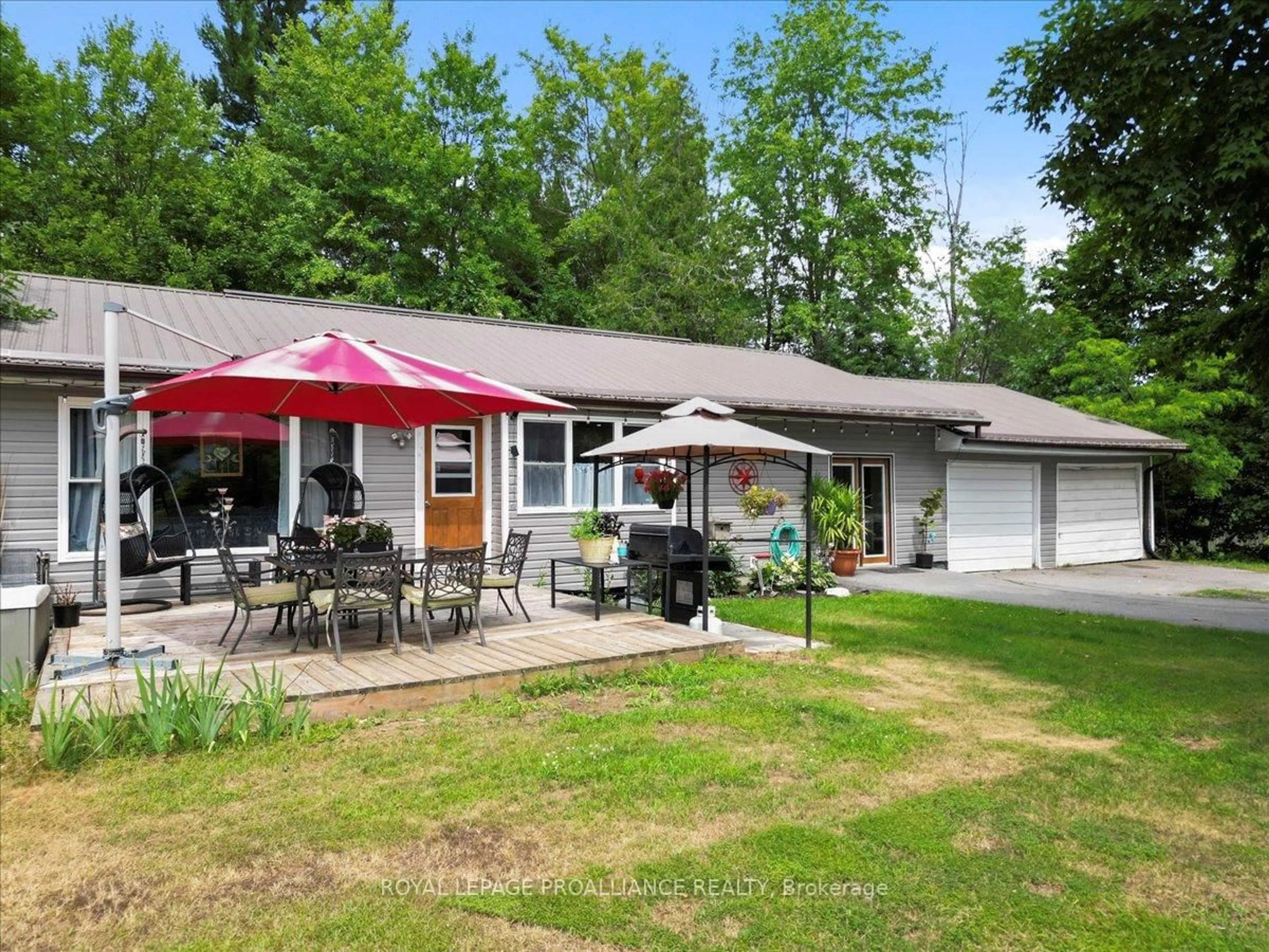 Patio, unknown for 1023 Jewel Rd, Cloyne Ontario K0H 1K0
