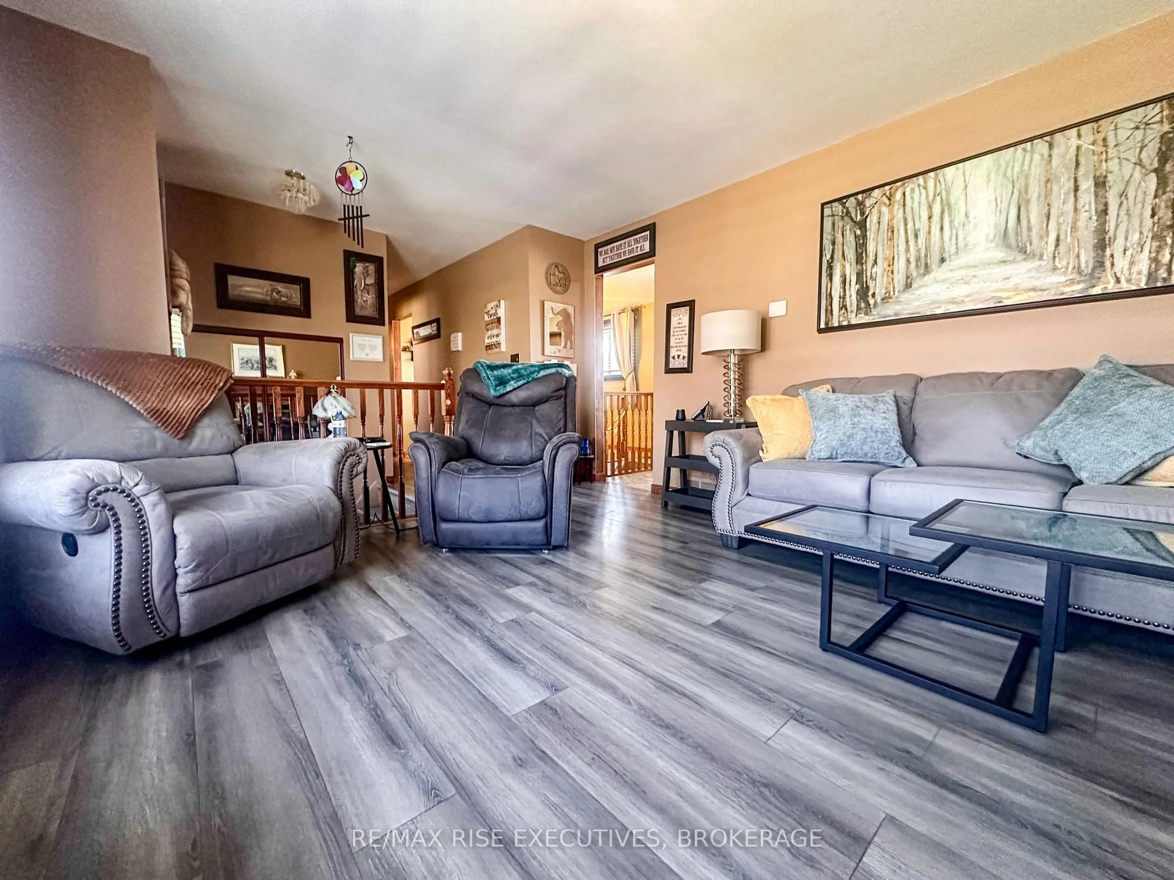 Living room with furniture, unknown for 214 Amherst Dr, Loyalist Ontario K7N 1T4