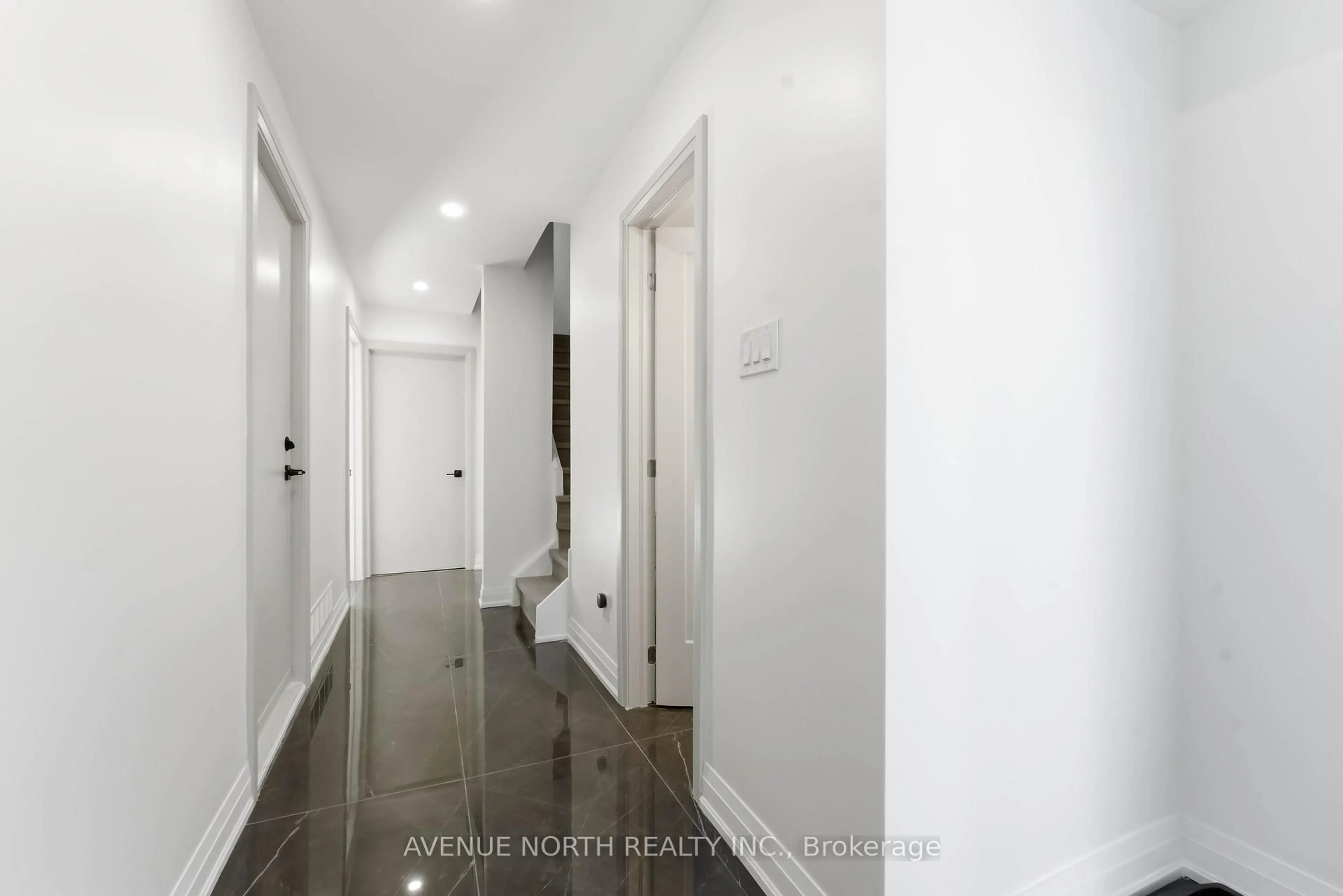 Unknown for 4 Marielle Crt, Ottawa Ontario K2B 8P4