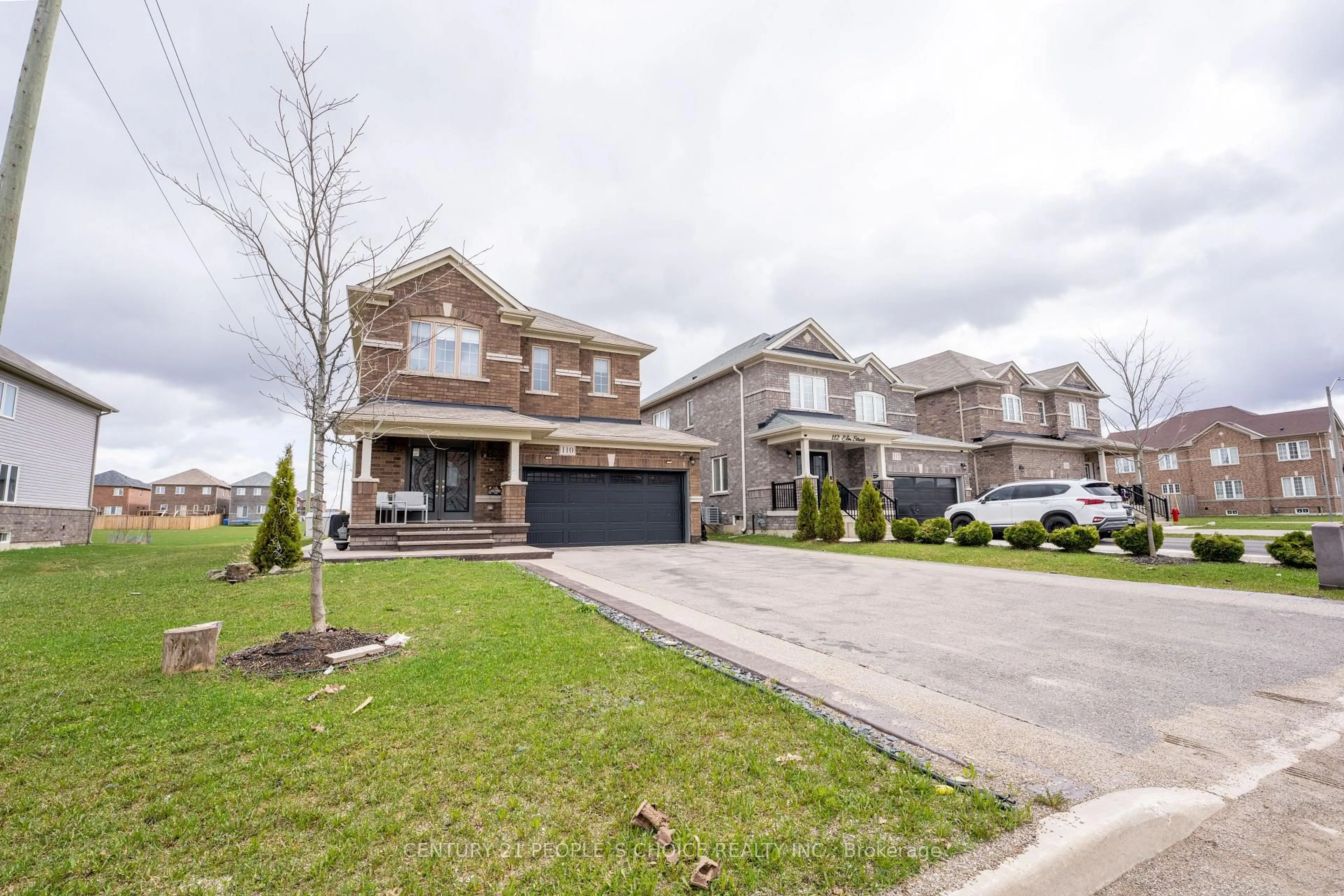 A pic from outside/outdoor area/front of a property/back of a property/a pic from drone, street for 110 ELM St, Southgate Ontario N0C 1B0