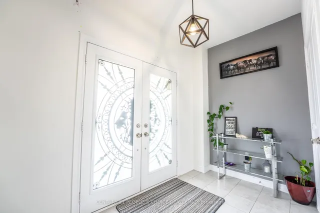 110 ELM St, Southgate 5