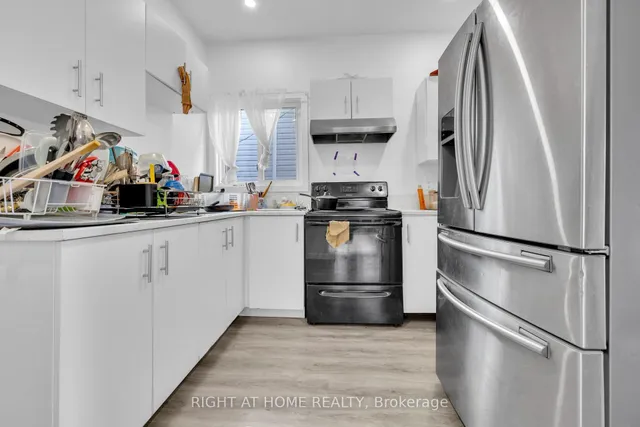 539 Campbell Ave, Windsor 4