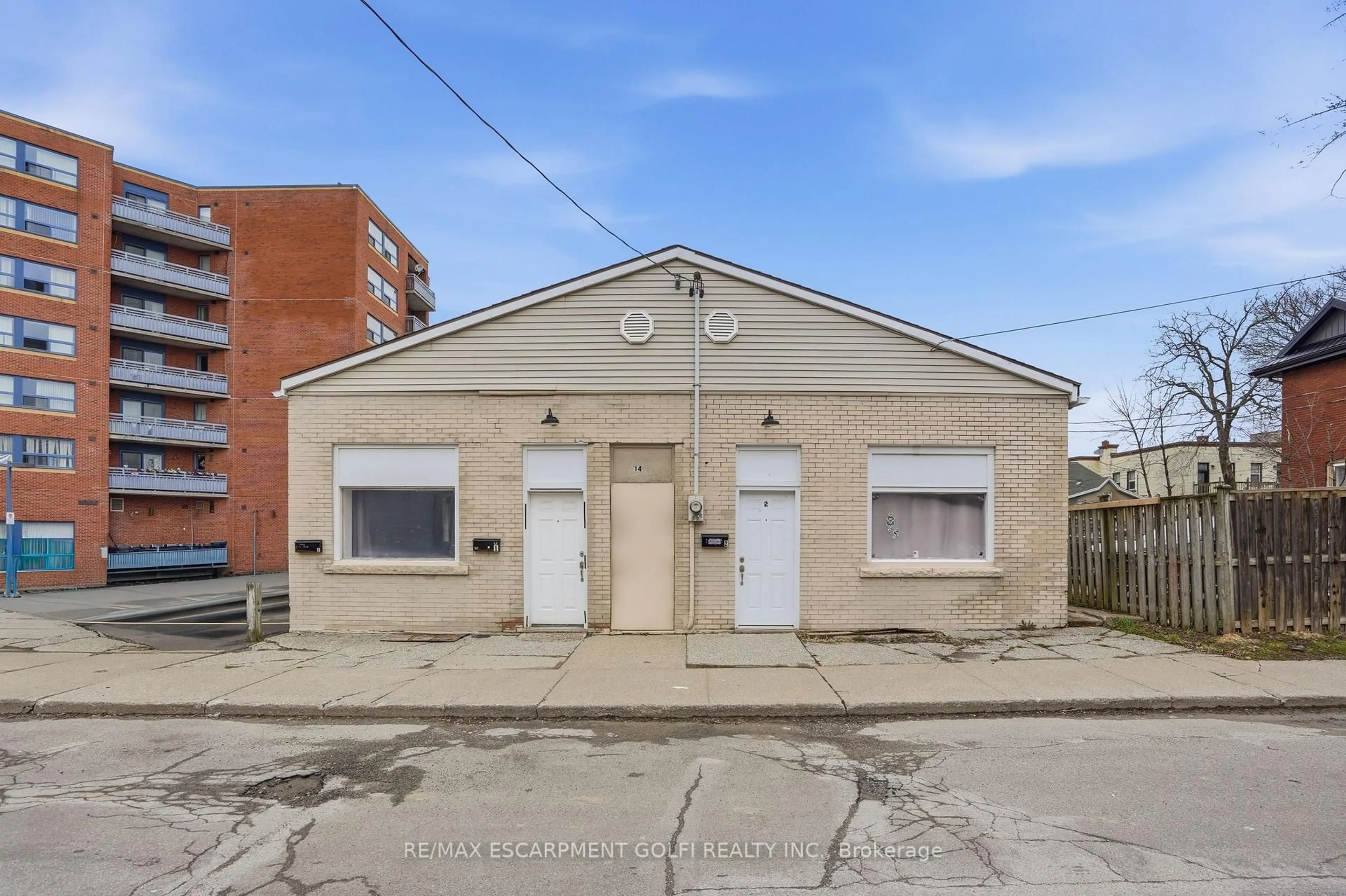 Unknown for 14 Avenue Pl, Welland Ontario L3B 4B1