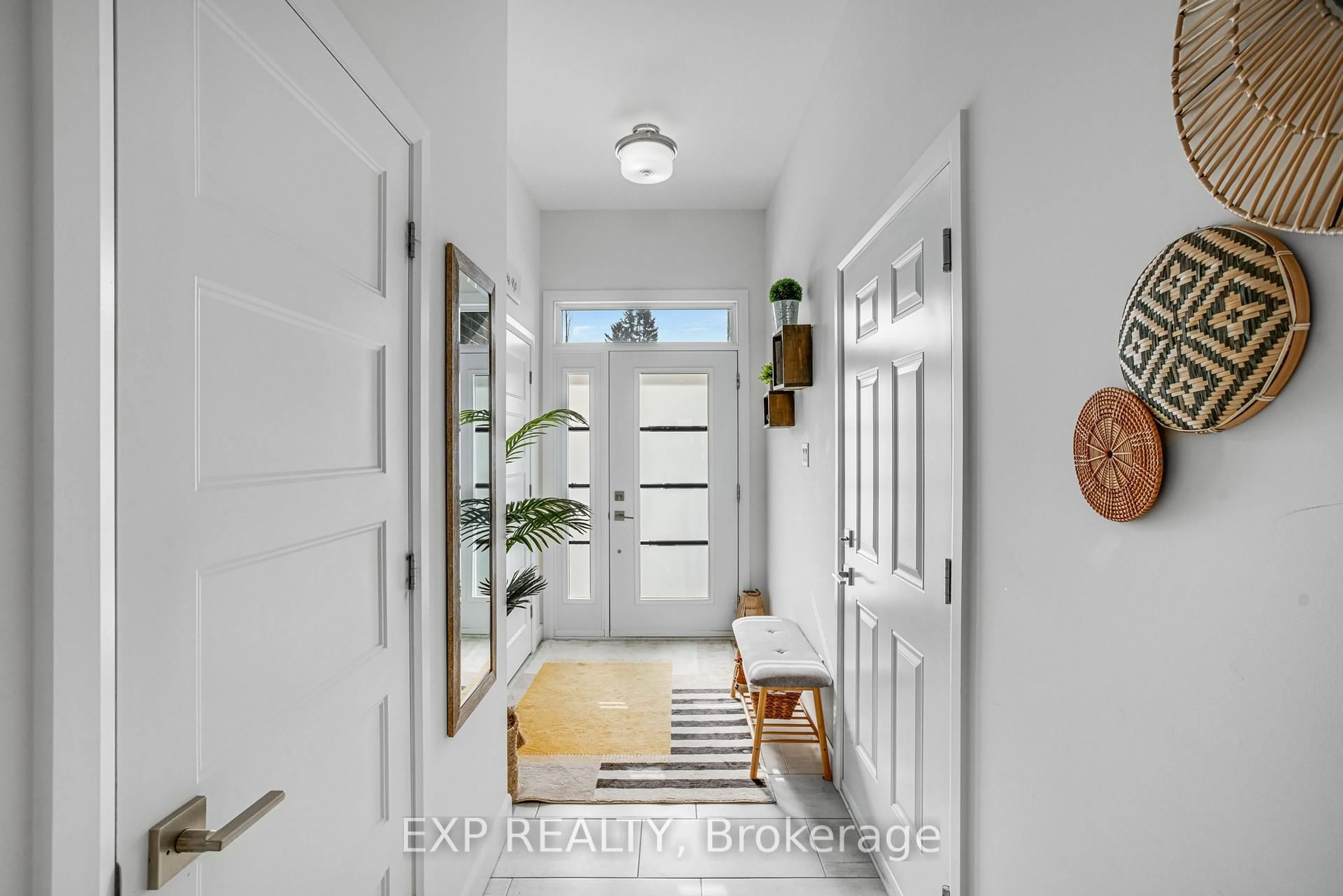 Indoor entryway for 211 Mabel Rd, The Nation Ontario K0A 2M0