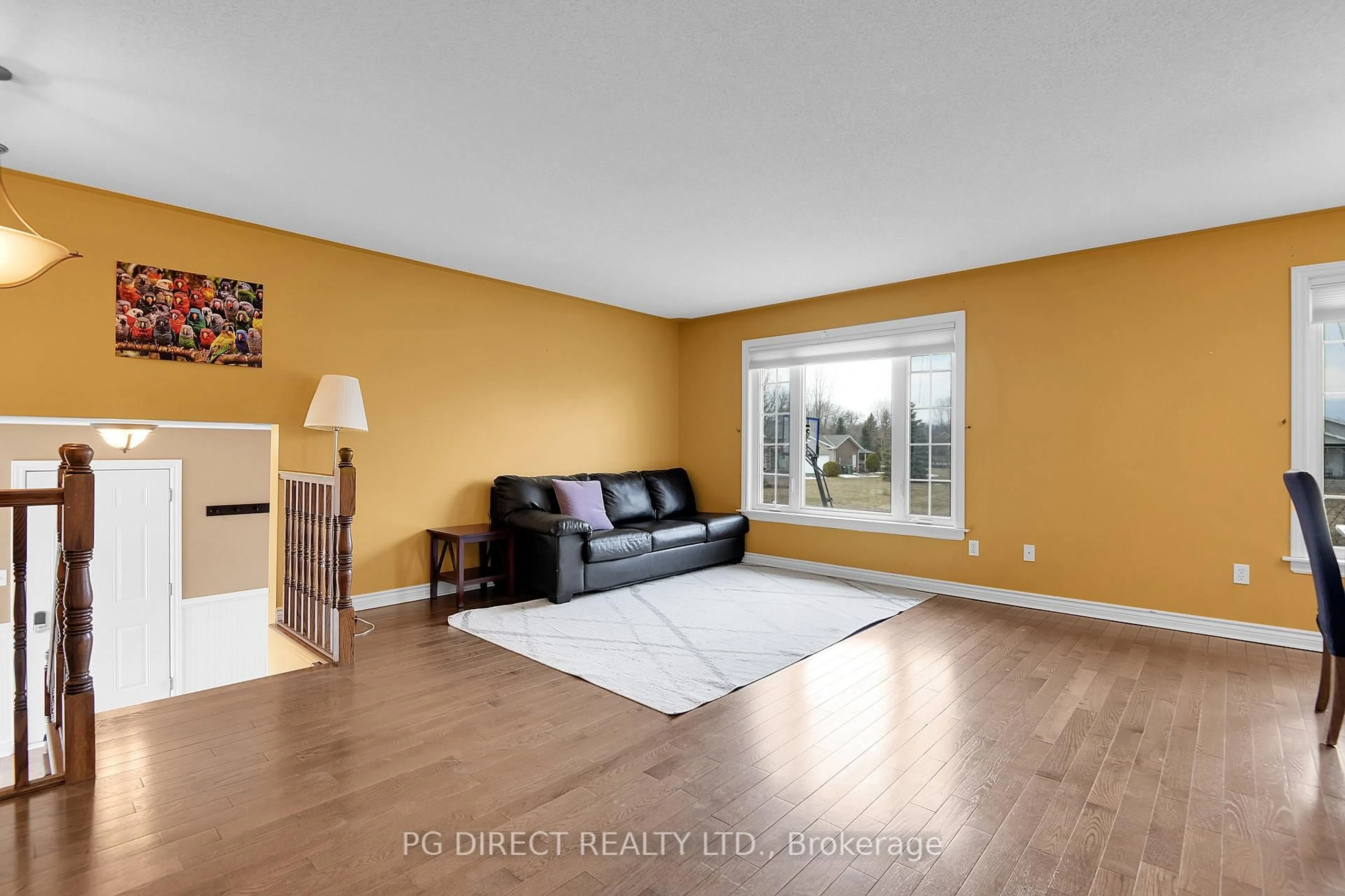 Living room with furniture, unknown for 16 Mallard St, Pembroke Ontario K8A 8N9