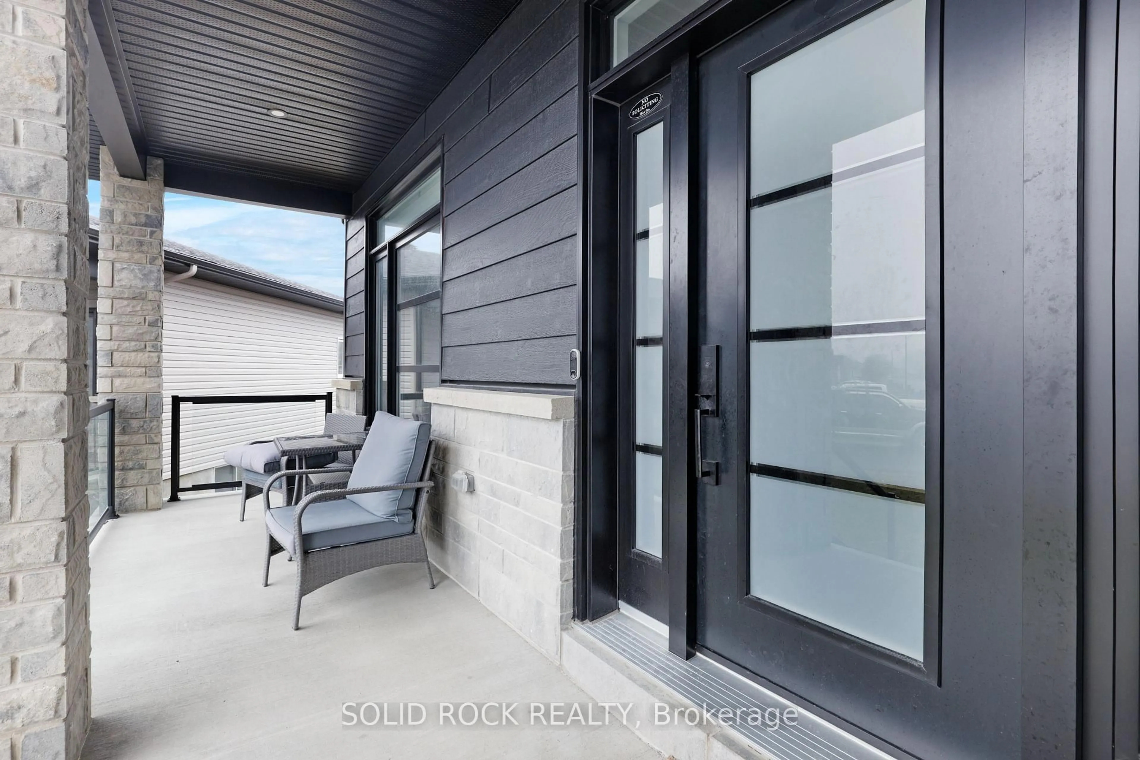 Unknown for 216 Filion St, Russell Ontario K0A 1W0