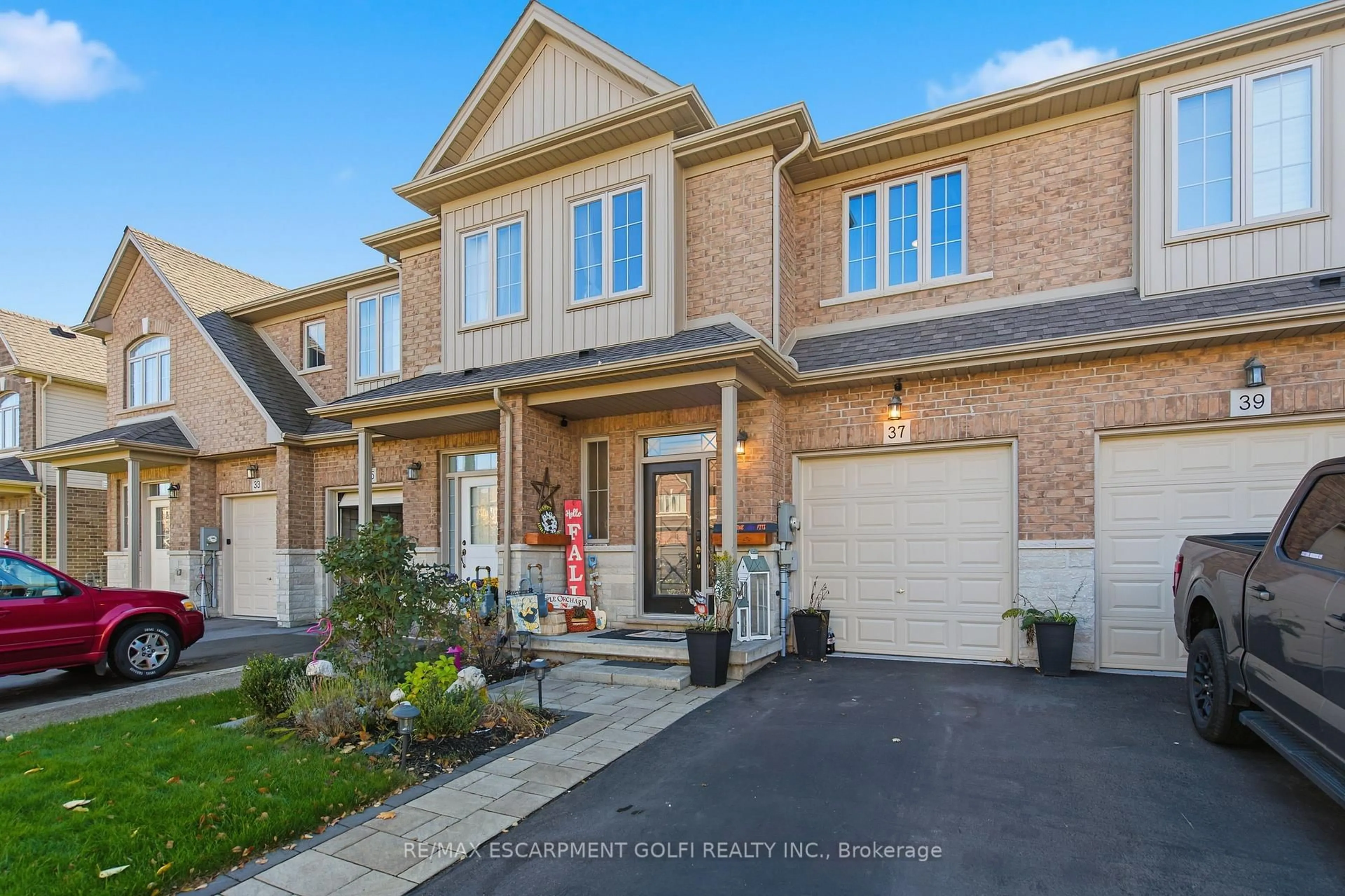 Home with brick exterior material, street for 37 FAIRGROUNDS Dr, Hamilton Ontario L0R 1C0