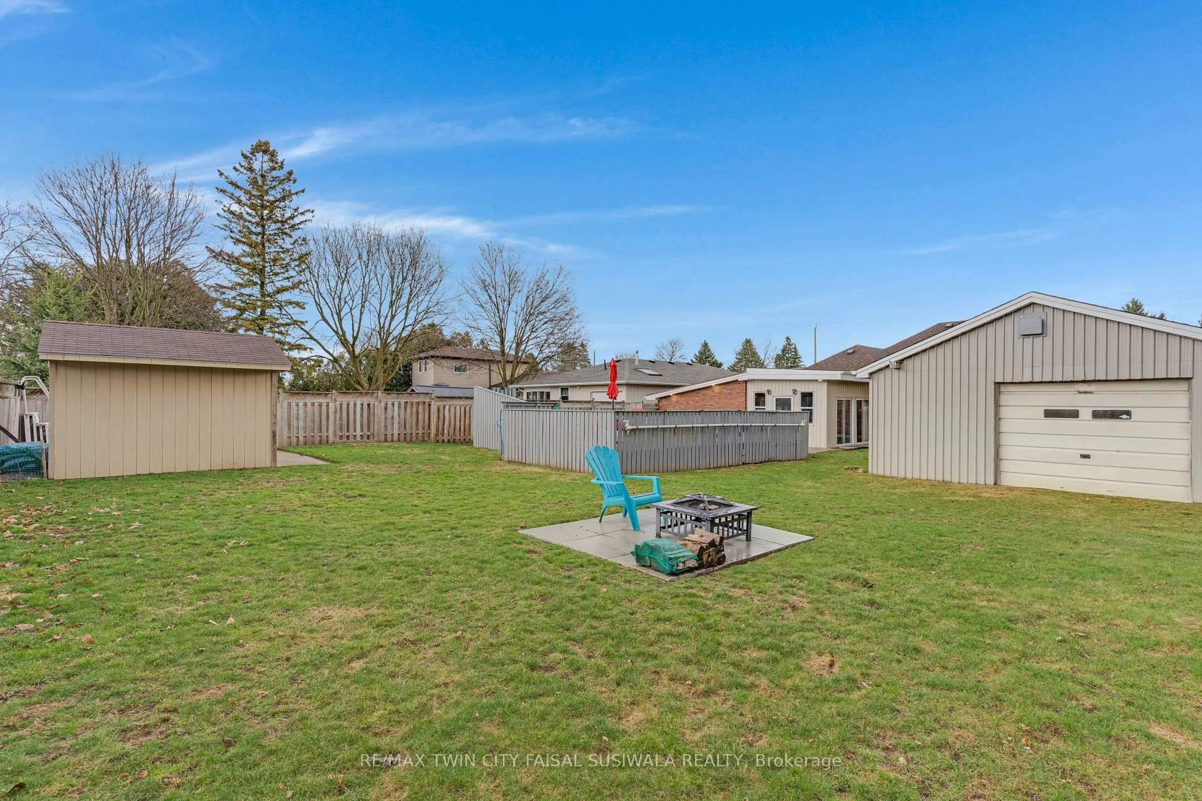 A pic from outside/outdoor area/front of a property/back of a property/a pic from drone, mountain view for 83 Dunsdon St, Brantford Ontario N3R 3J6