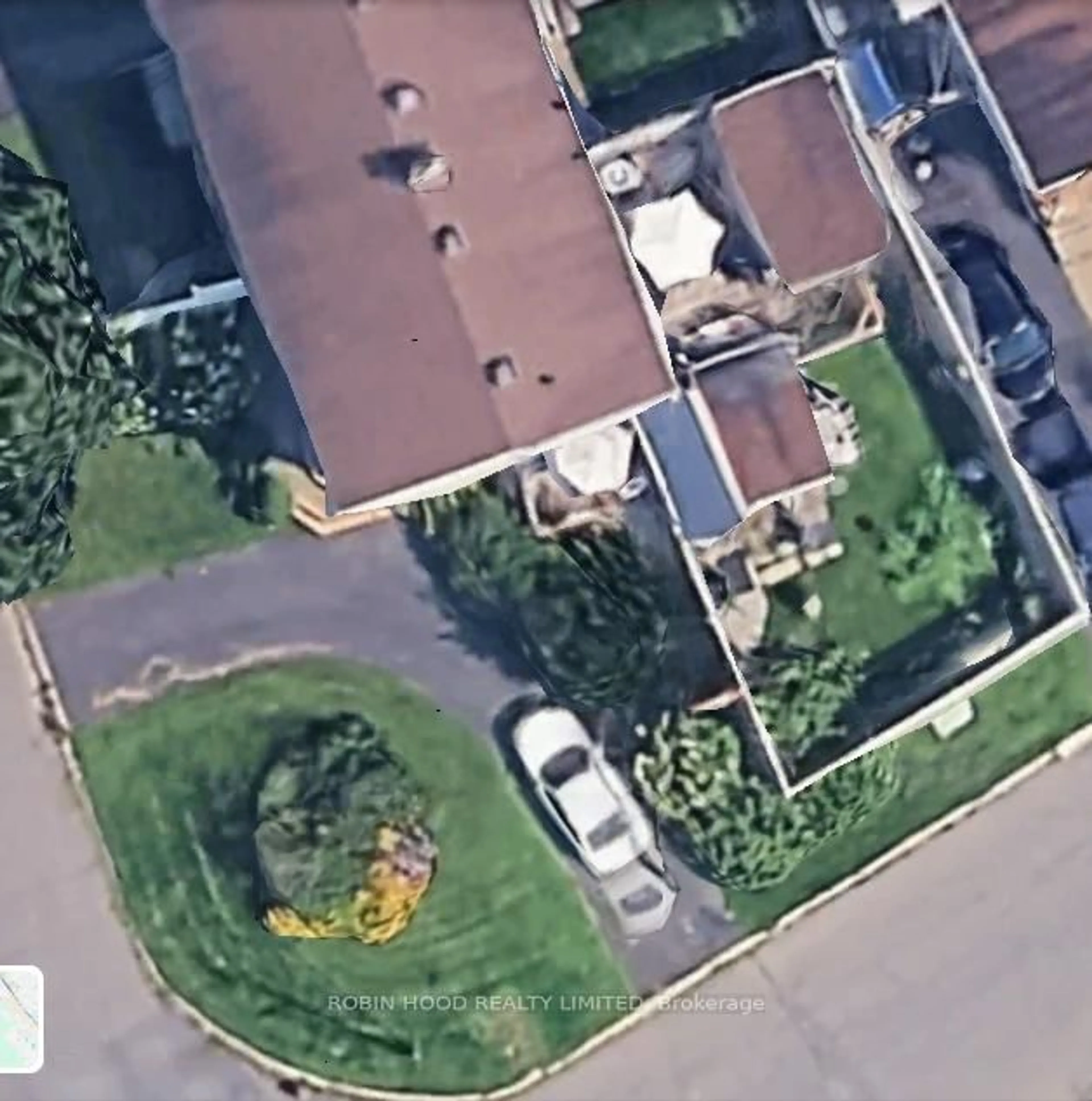 A pic from outside/outdoor area/front of a property/back of a property/a pic from drone, street for 1 Lotus Crt, Ottawa Ontario K1J 8A6