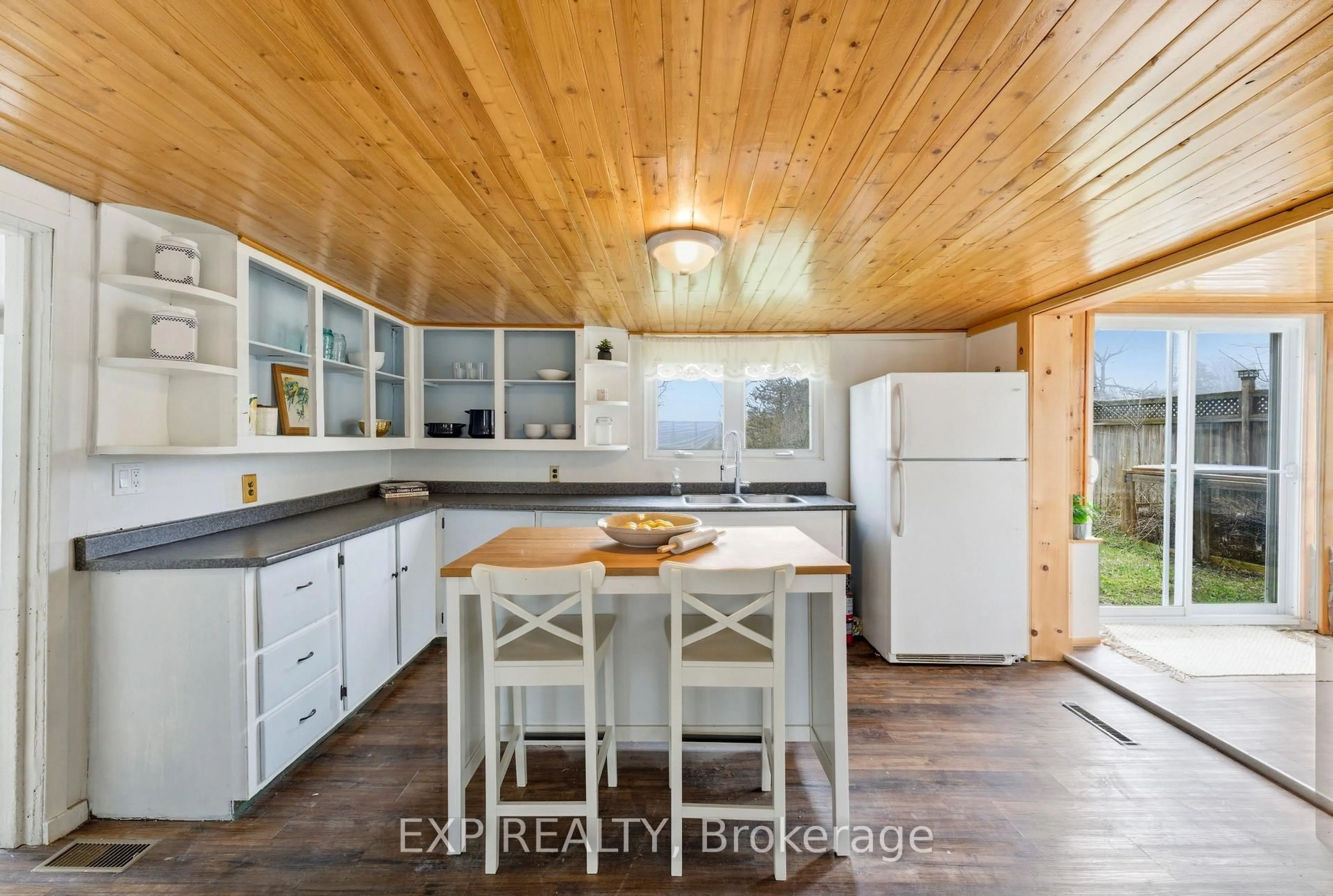 Unknown for 52 County 1 Rd, Prince Edward County Ontario K0K 2T0