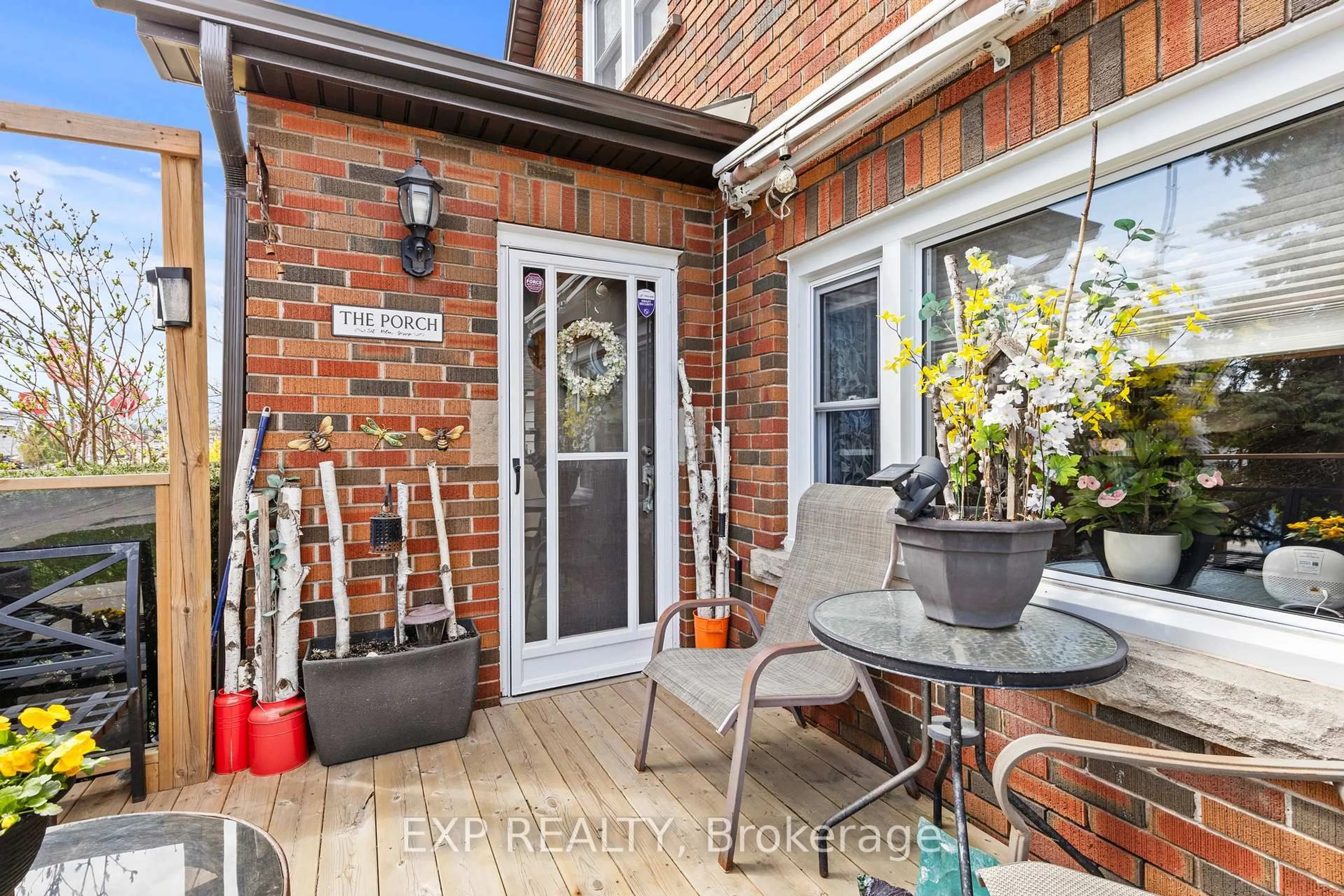 Patio, street for 5367 Kitchener St, Niagara Falls Ontario L2G 1B6