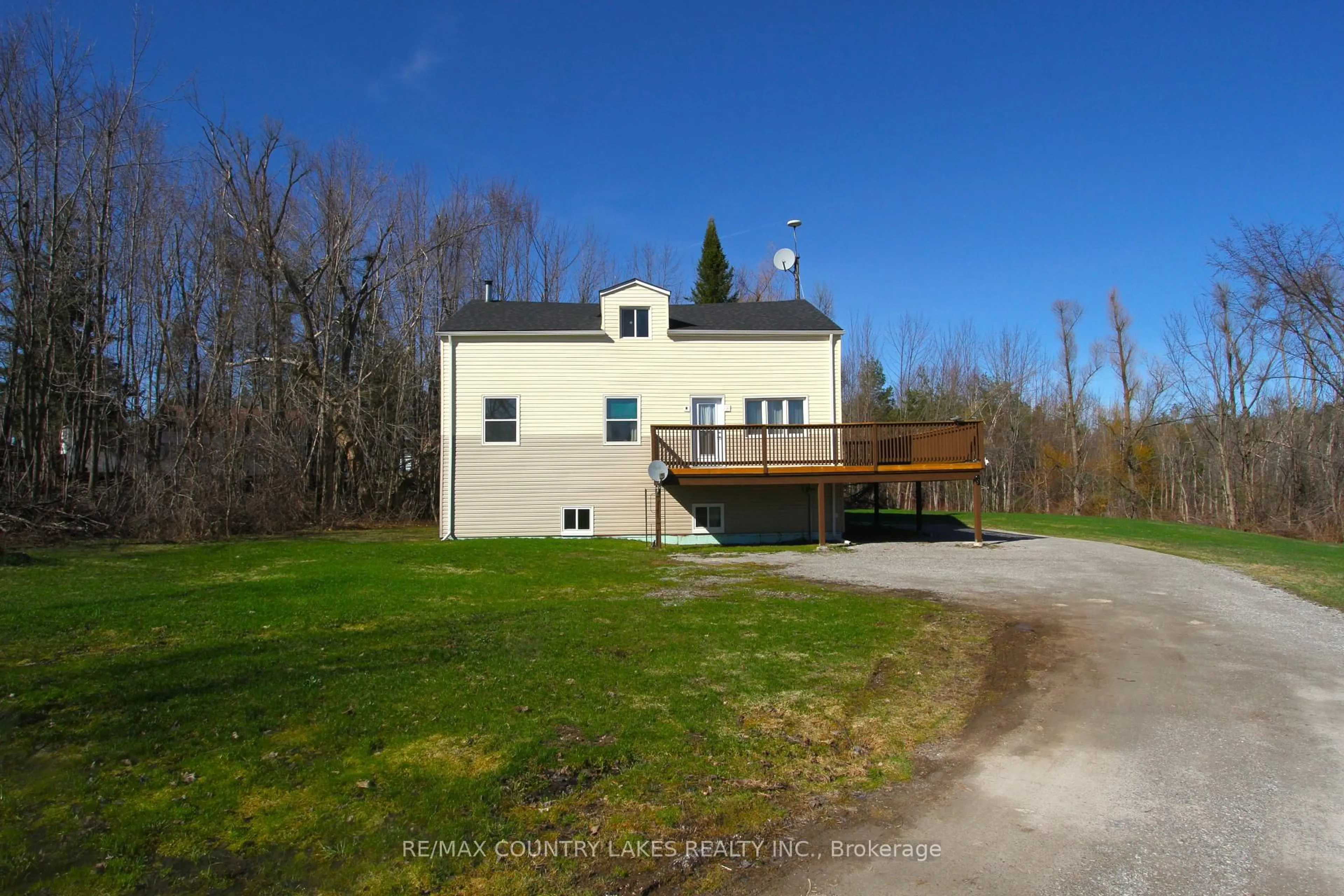 A pic from outside/outdoor area/front of a property/back of a property/a pic from drone, building for 1768 Kirkfield Rd, Kawartha Lakes Ontario K0M 2B0
