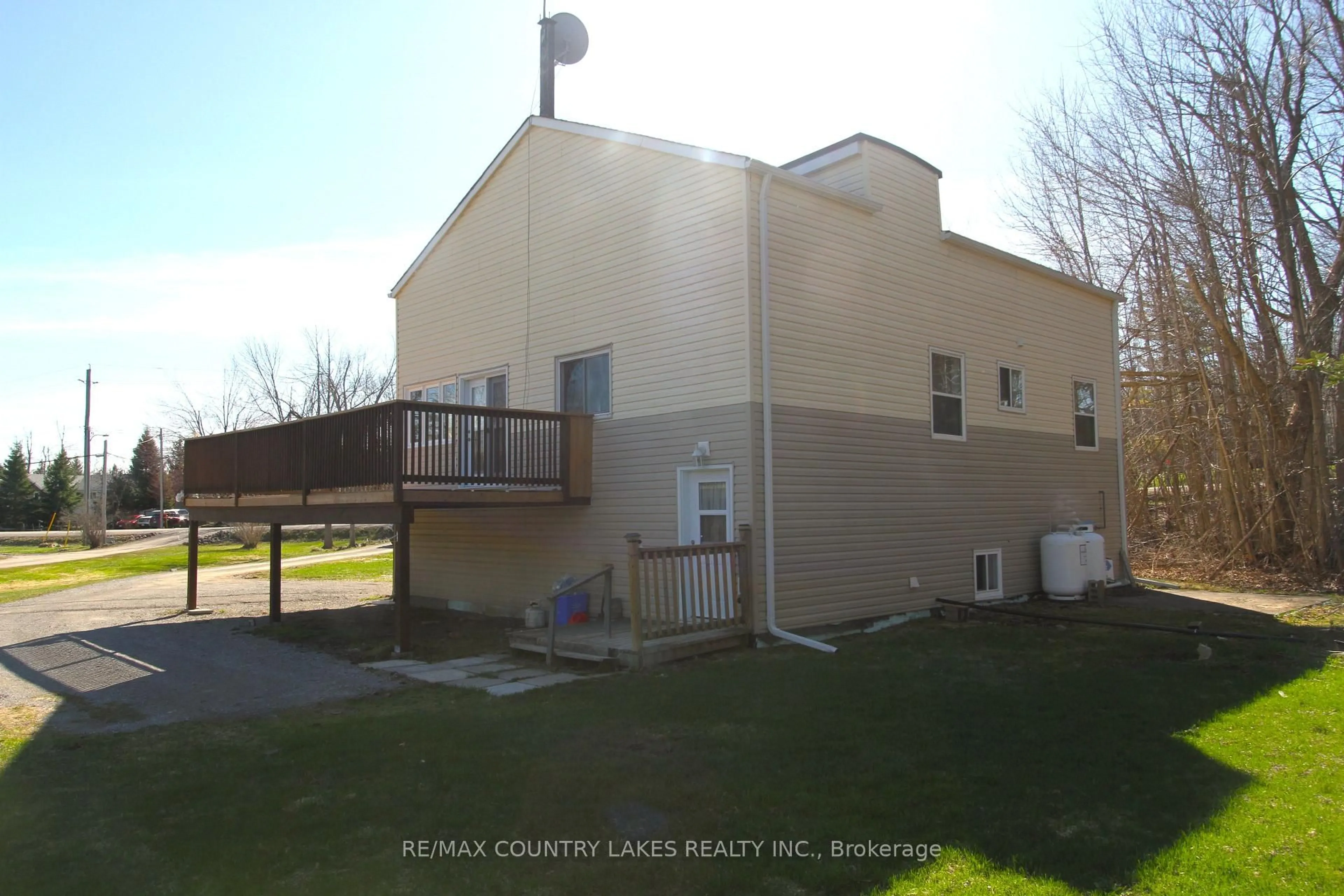 A pic from outside/outdoor area/front of a property/back of a property/a pic from drone, building for 1768 Kirkfield Rd, Kawartha Lakes Ontario K0M 2B0