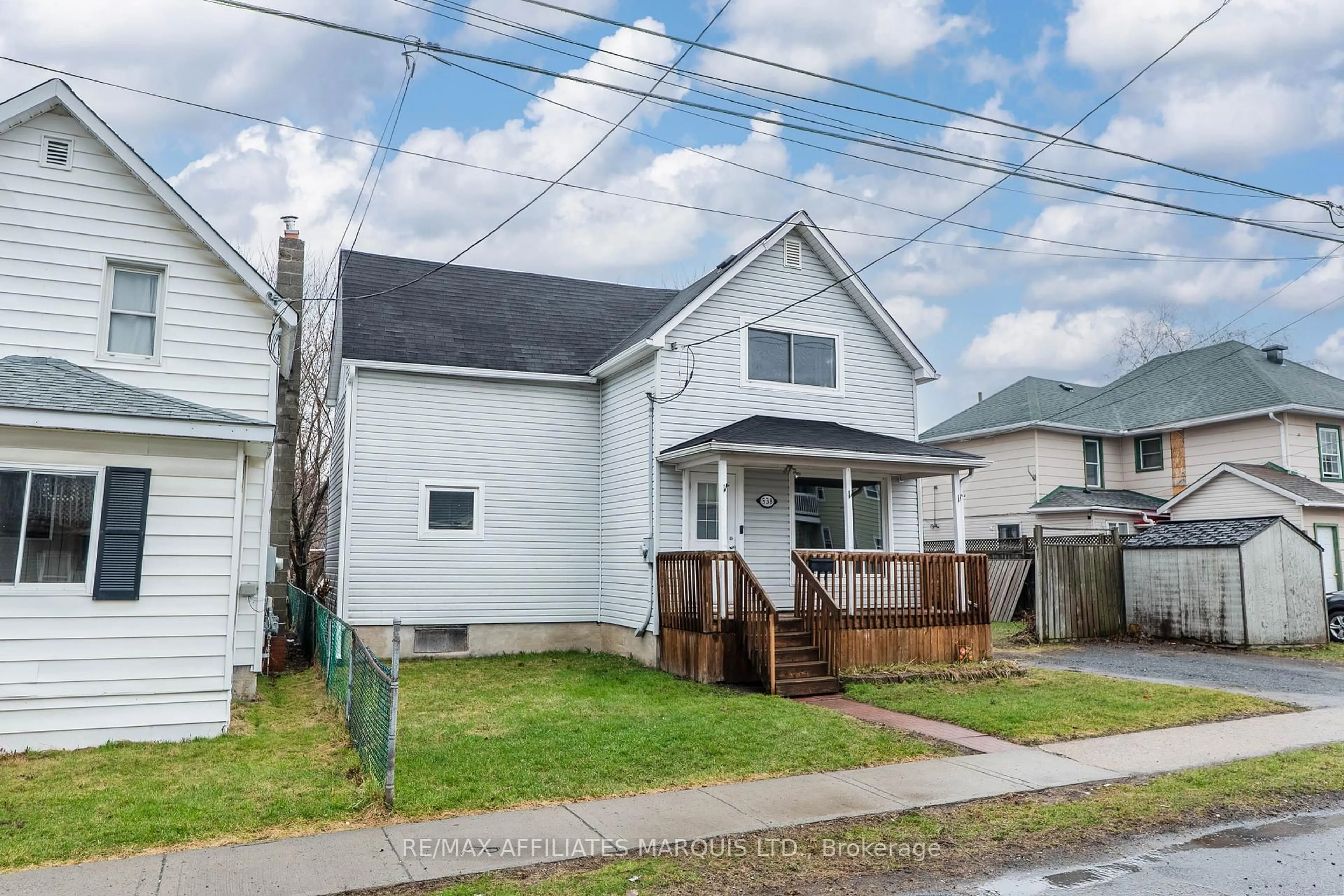 A pic from outside/outdoor area/front of a property/back of a property/a pic from drone, street for 538 Bedford St, Cornwall Ontario K6J 4E1