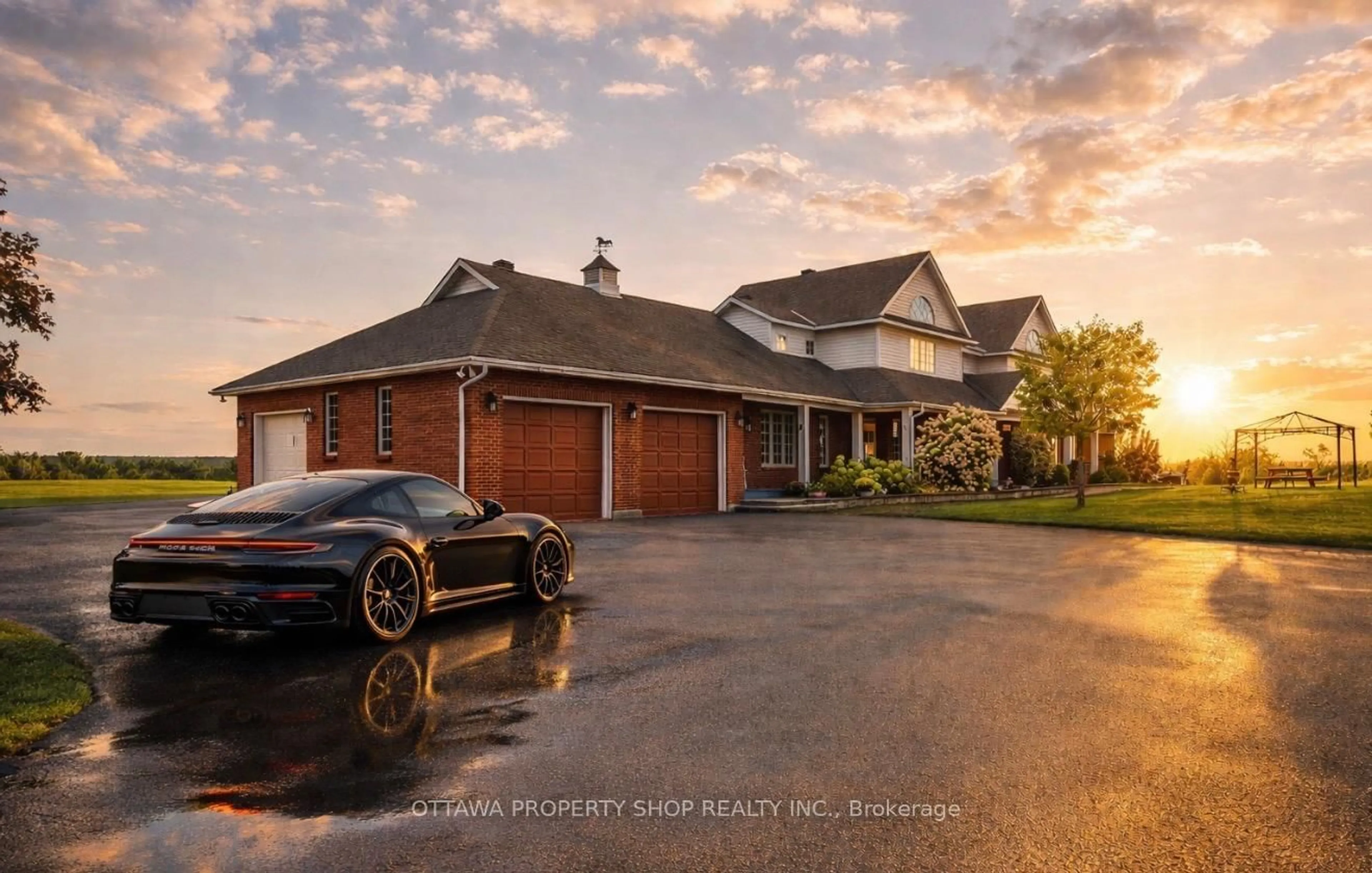 A pic from outside/outdoor area/front of a property/back of a property/a pic from drone, street for 3057 Greenland Rd, Ottawa Ontario K0A 1T0