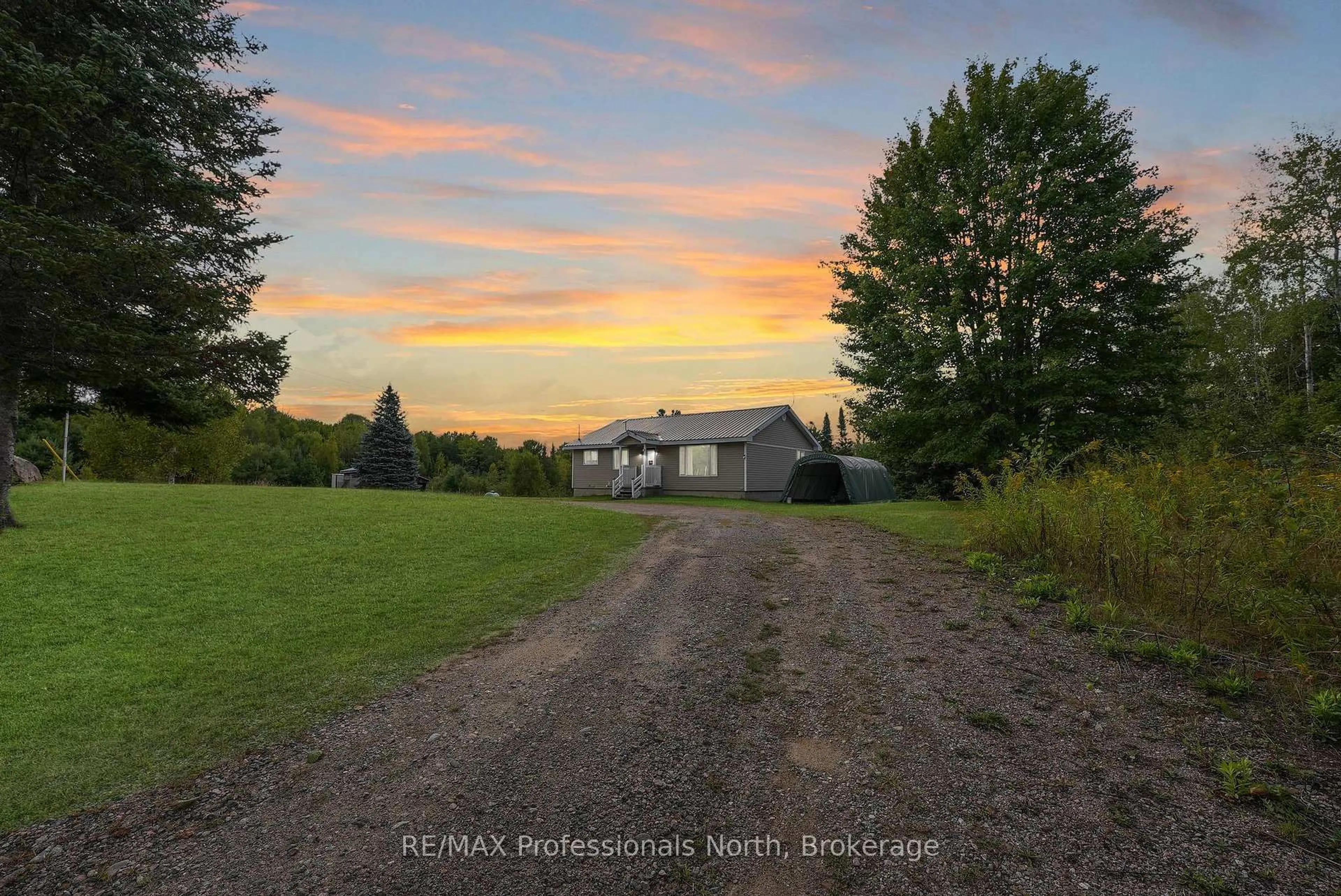 A pic from outside/outdoor area/front of a property/back of a property/a pic from drone, unknown for 4072 Gelert Rd, Minden Hills Ontario K0M 2K0