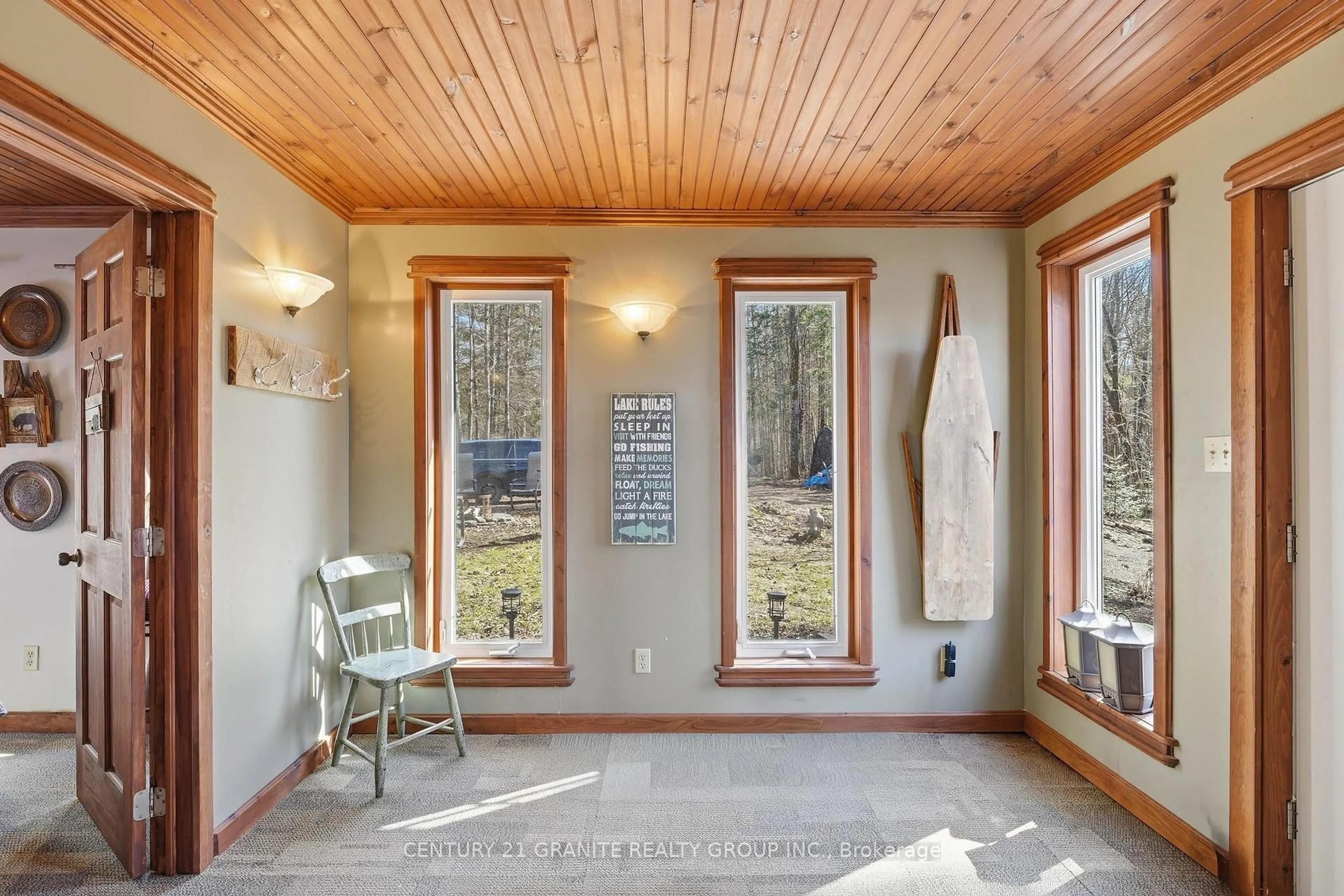 Indoor entryway for 27158 Highway 28 South, Highlands East Ontario K0L 1C0