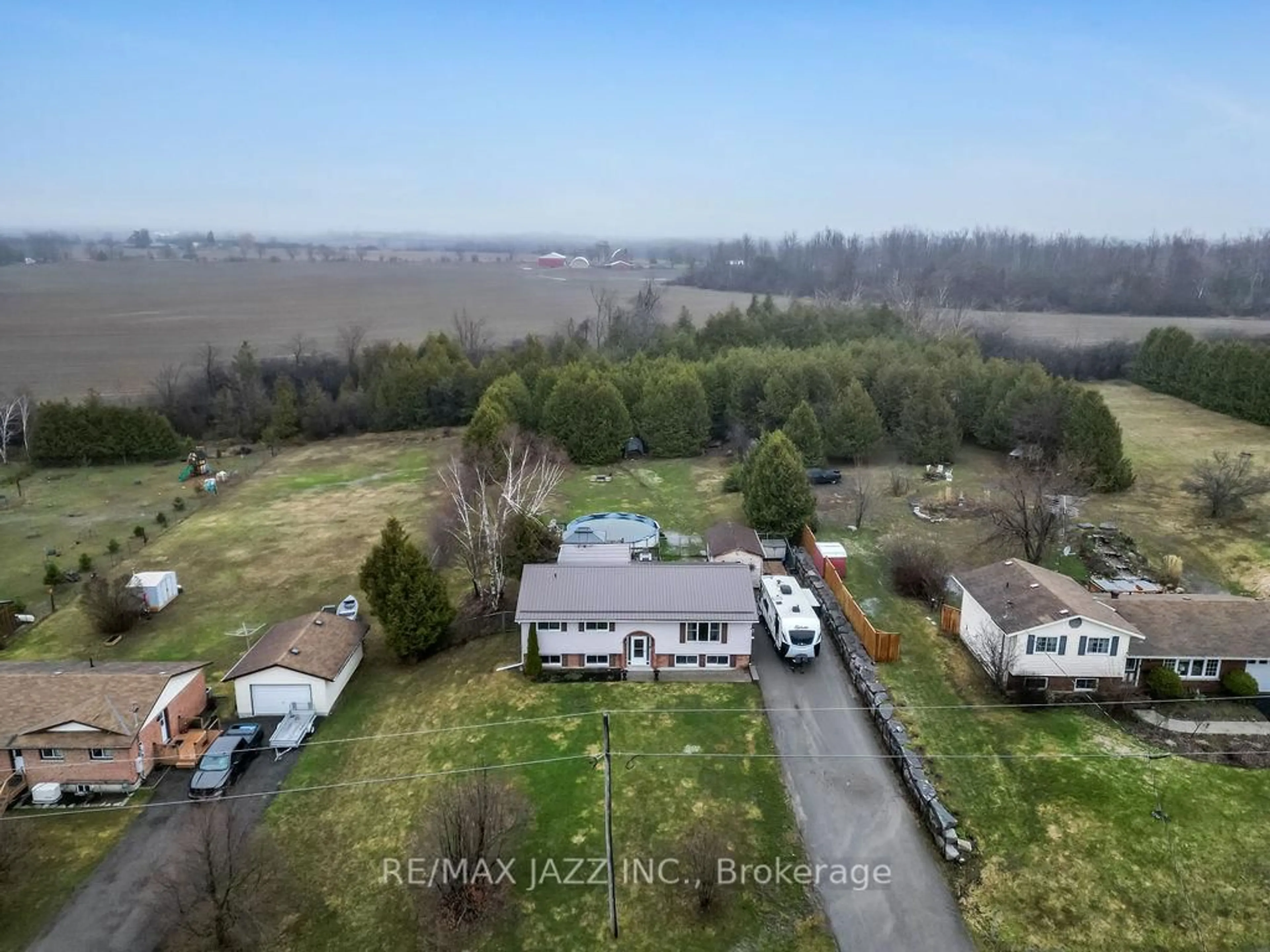 A pic from outside/outdoor area/front of a property/back of a property/a pic from drone, water/lake/river/ocean view for 29 Grandview Dr, Kawartha Lakes Ontario K0L 2W0