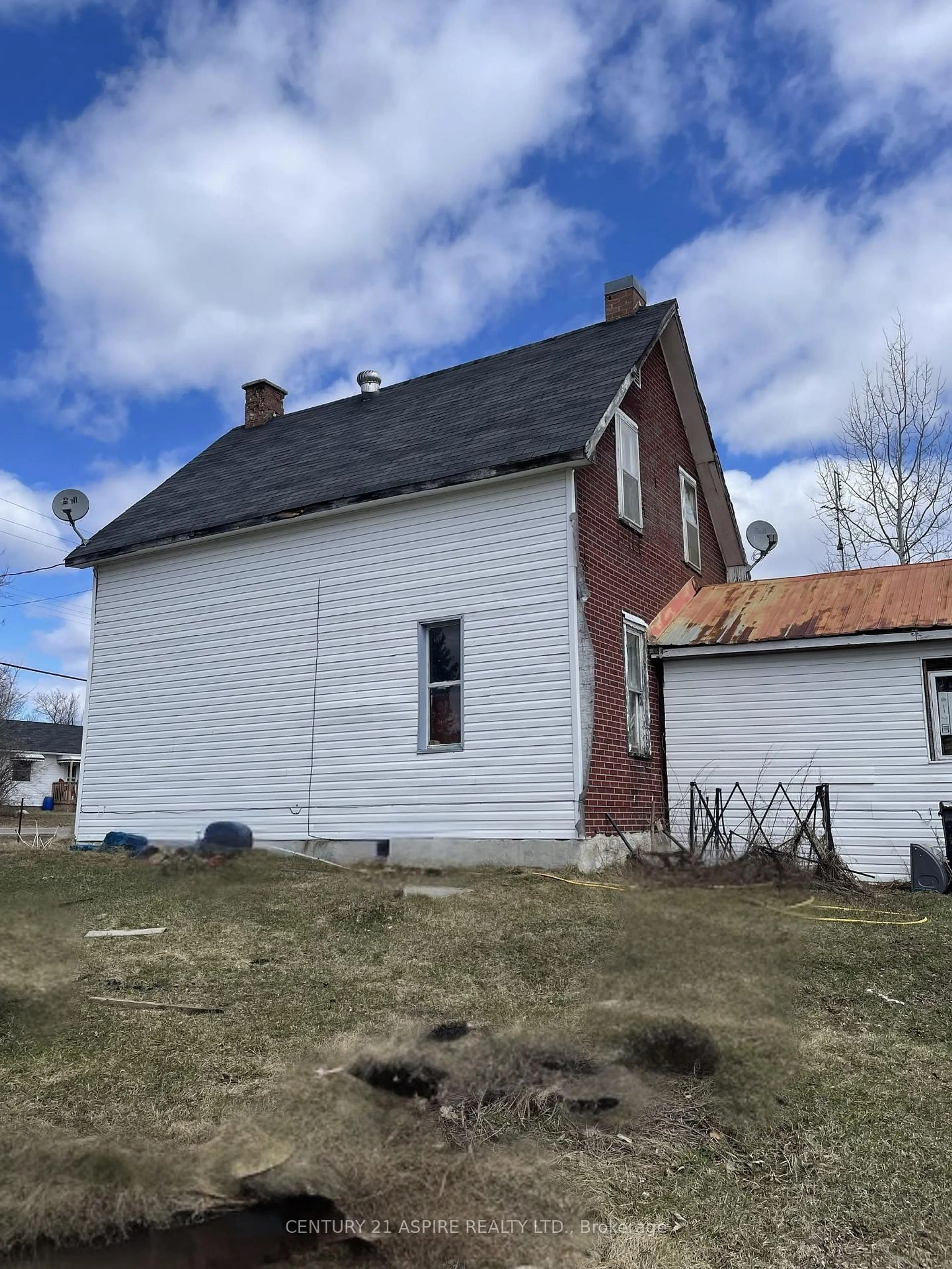 Unknown for 5121 60 Highway, Douglas Ontario K0J 1S0