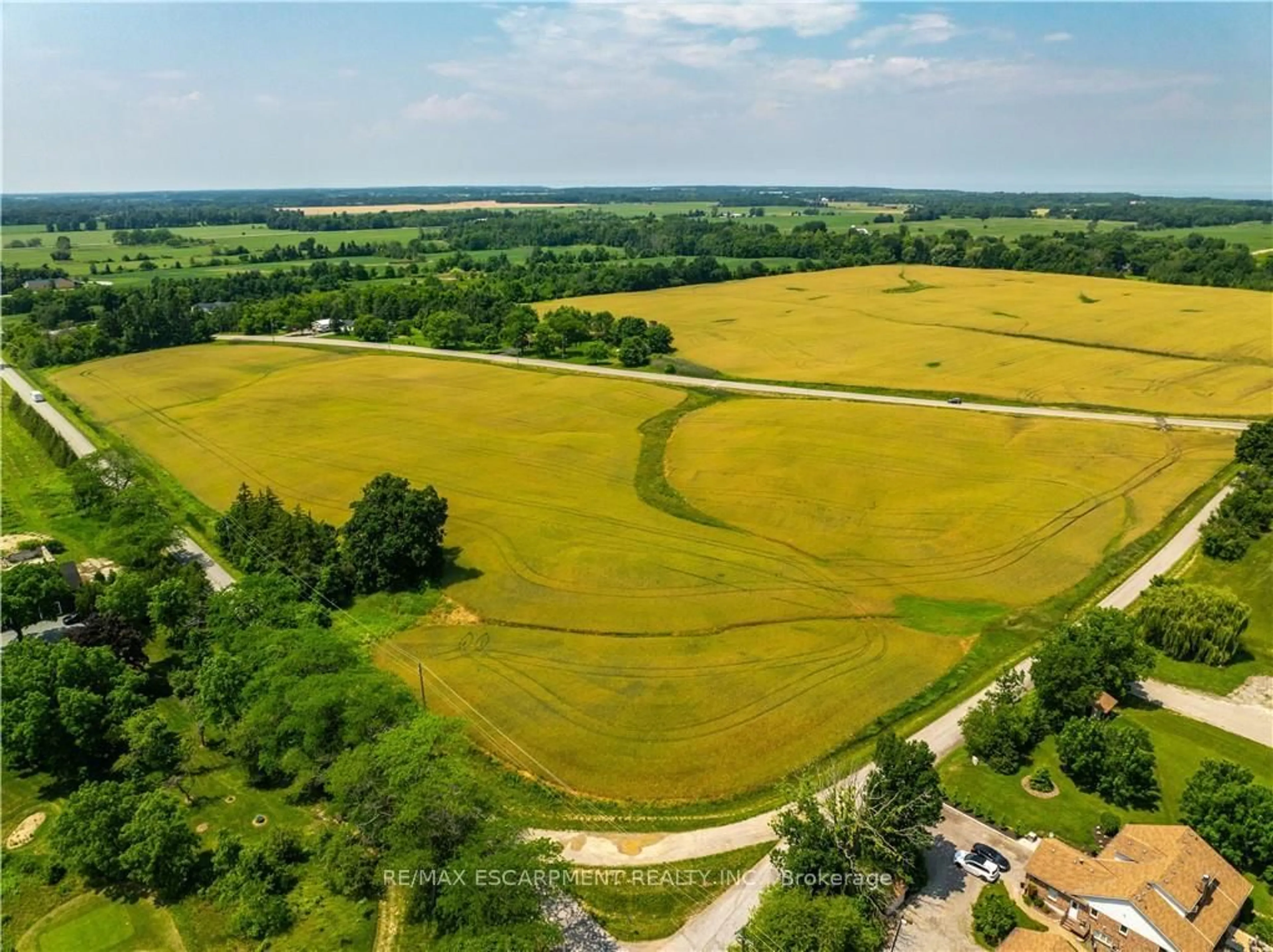 A pic from outside/outdoor area/front of a property/back of a property/a pic from drone, unknown for PT LT18 Twenty Rd, Pelham Ontario L0R 1S0
