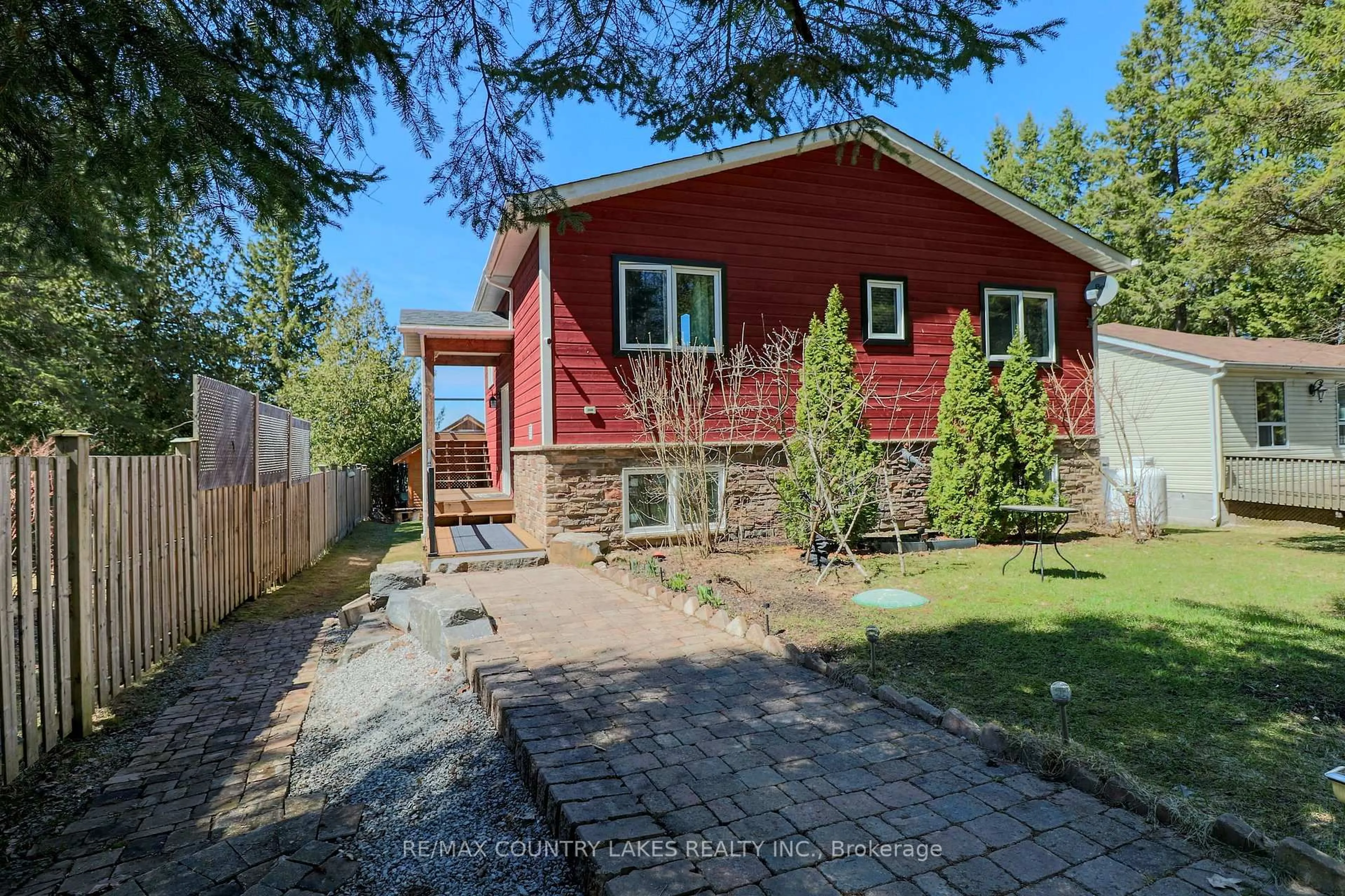 A pic from outside/outdoor area/front of a property/back of a property/a pic from drone, street for 87 Paradise Rd, Kawartha Lakes Ontario K0M 1B0