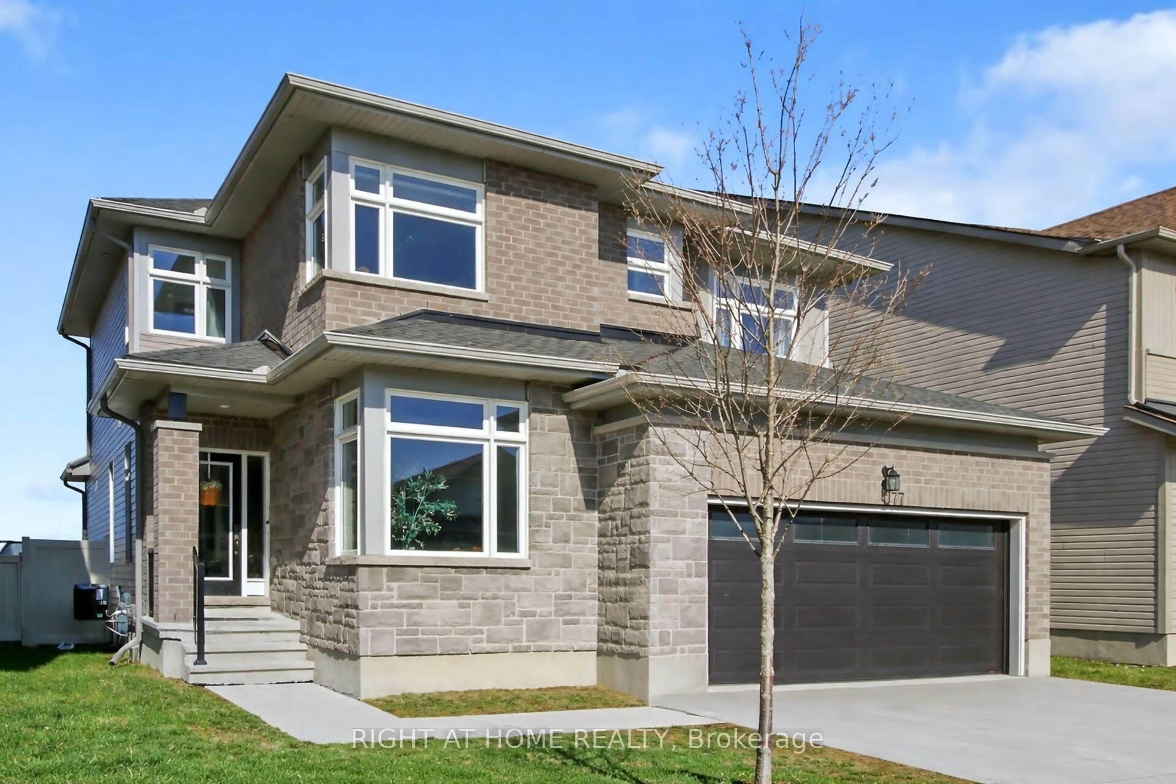 Home with brick exterior material, street for 77 Dunlop Rd, Carleton Place Ontario K7C 0R8