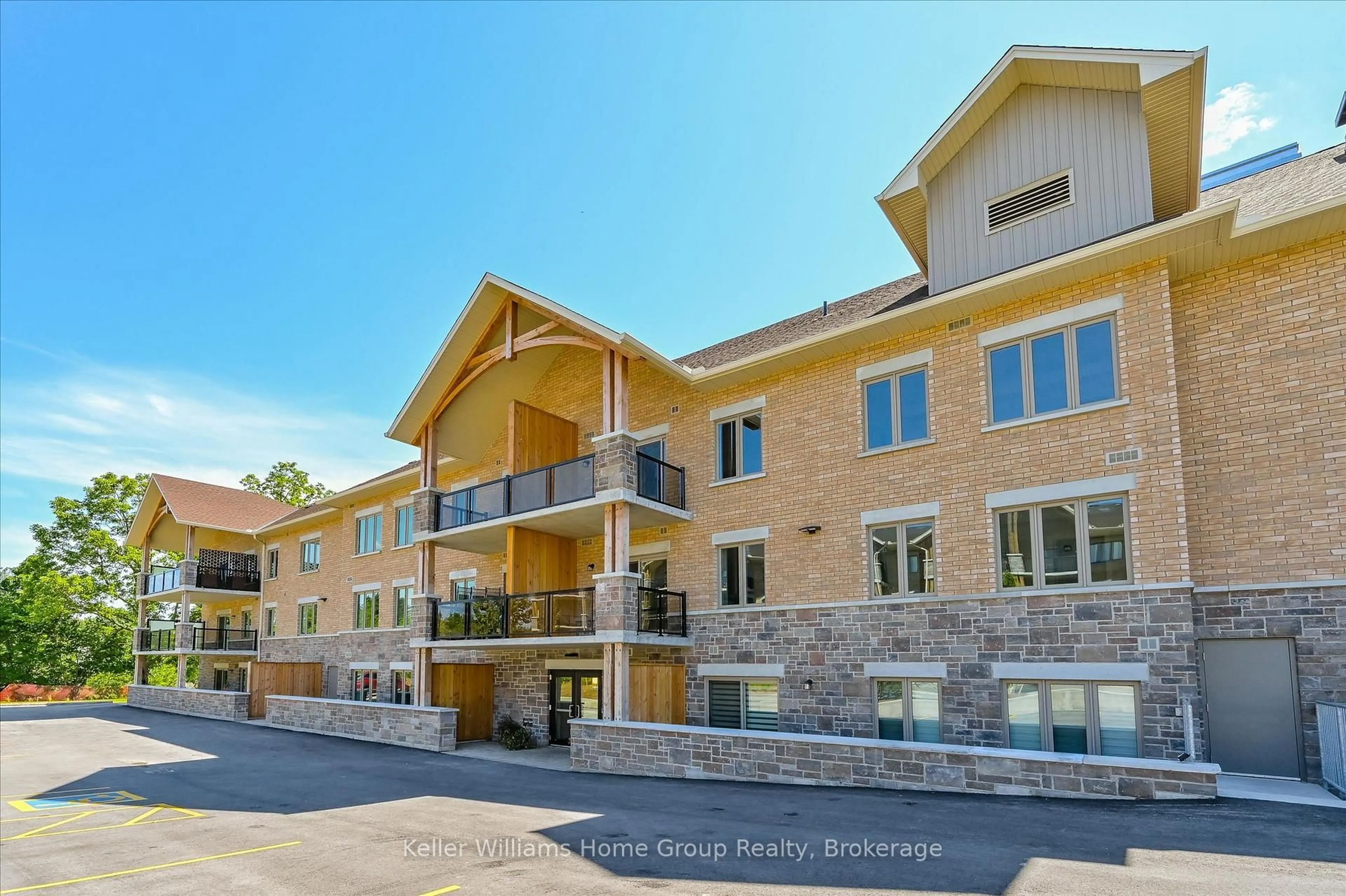 Patio, unknown for 19 Stumpf St #201, Centre Wellington Ontario N0B 1S0