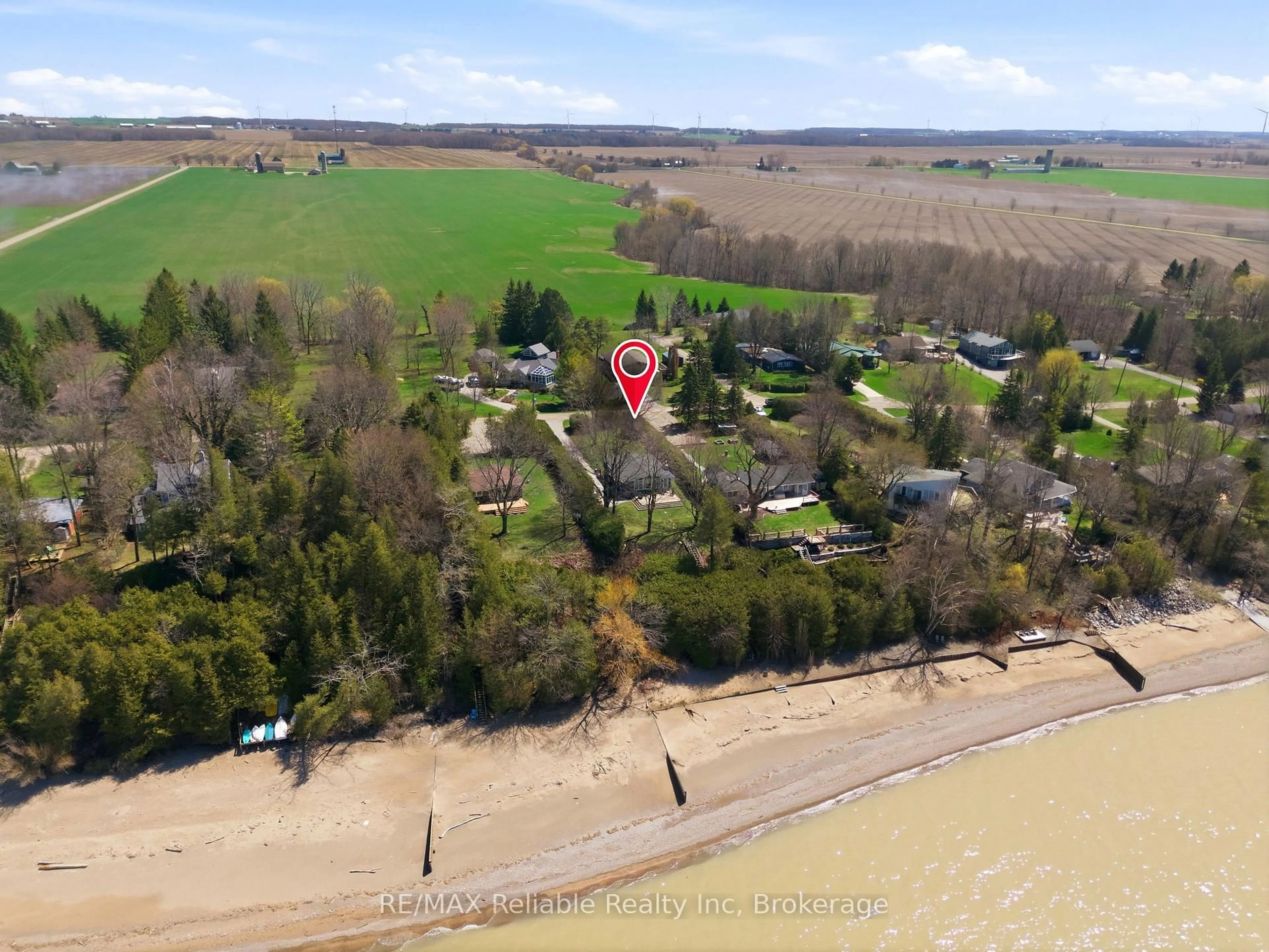 A pic from outside/outdoor area/front of a property/back of a property/a pic from drone, water/lake/river/ocean view for 74207 Homestead Hts Dr, Bluewater Ontario N0M 1G0