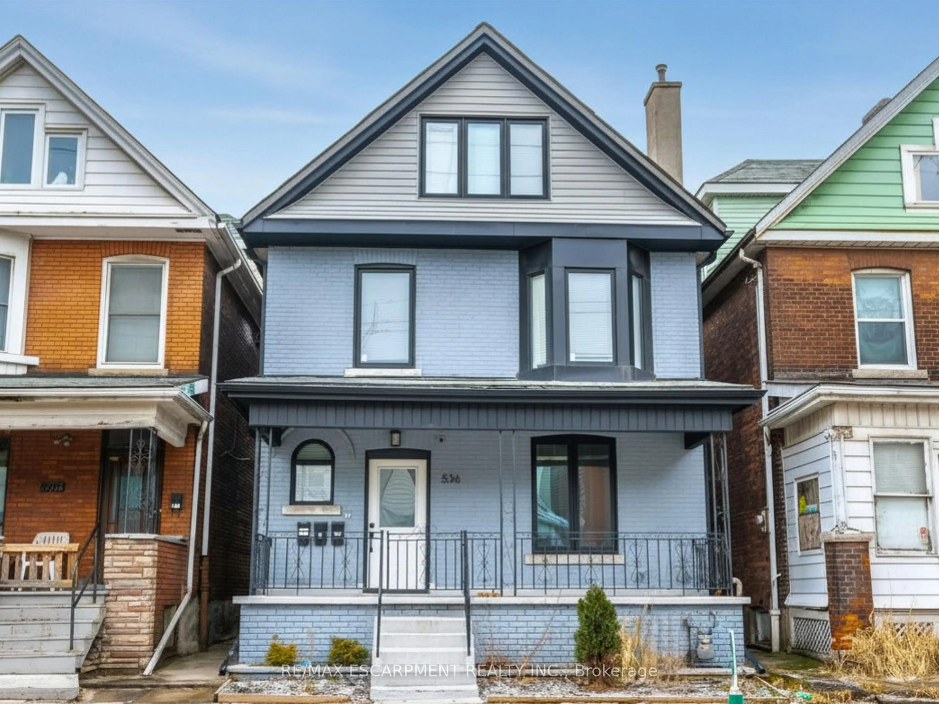 Home with brick exterior material, street for 536 Cannon St, Hamilton Ontario L8L 2E9