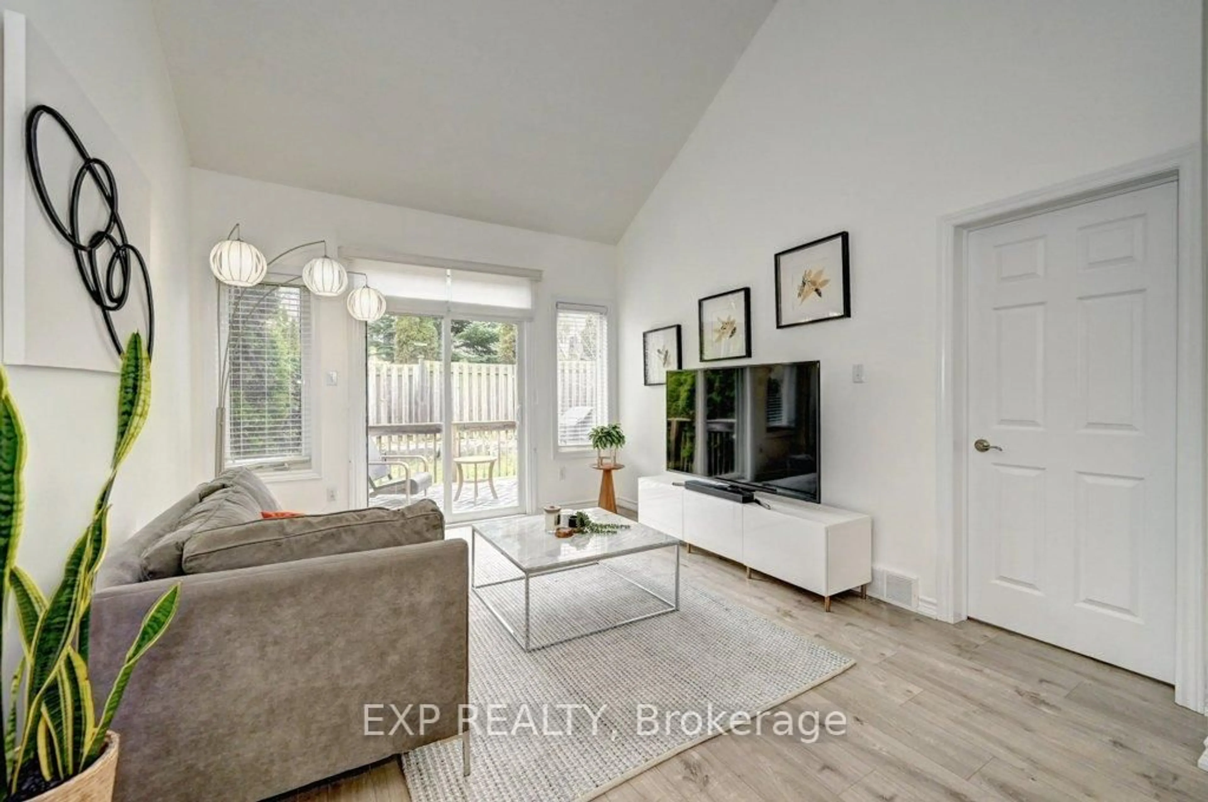 Living room with furniture, unknown for 795 Laurelwood Dr, Waterloo Ontario N2V 0A3