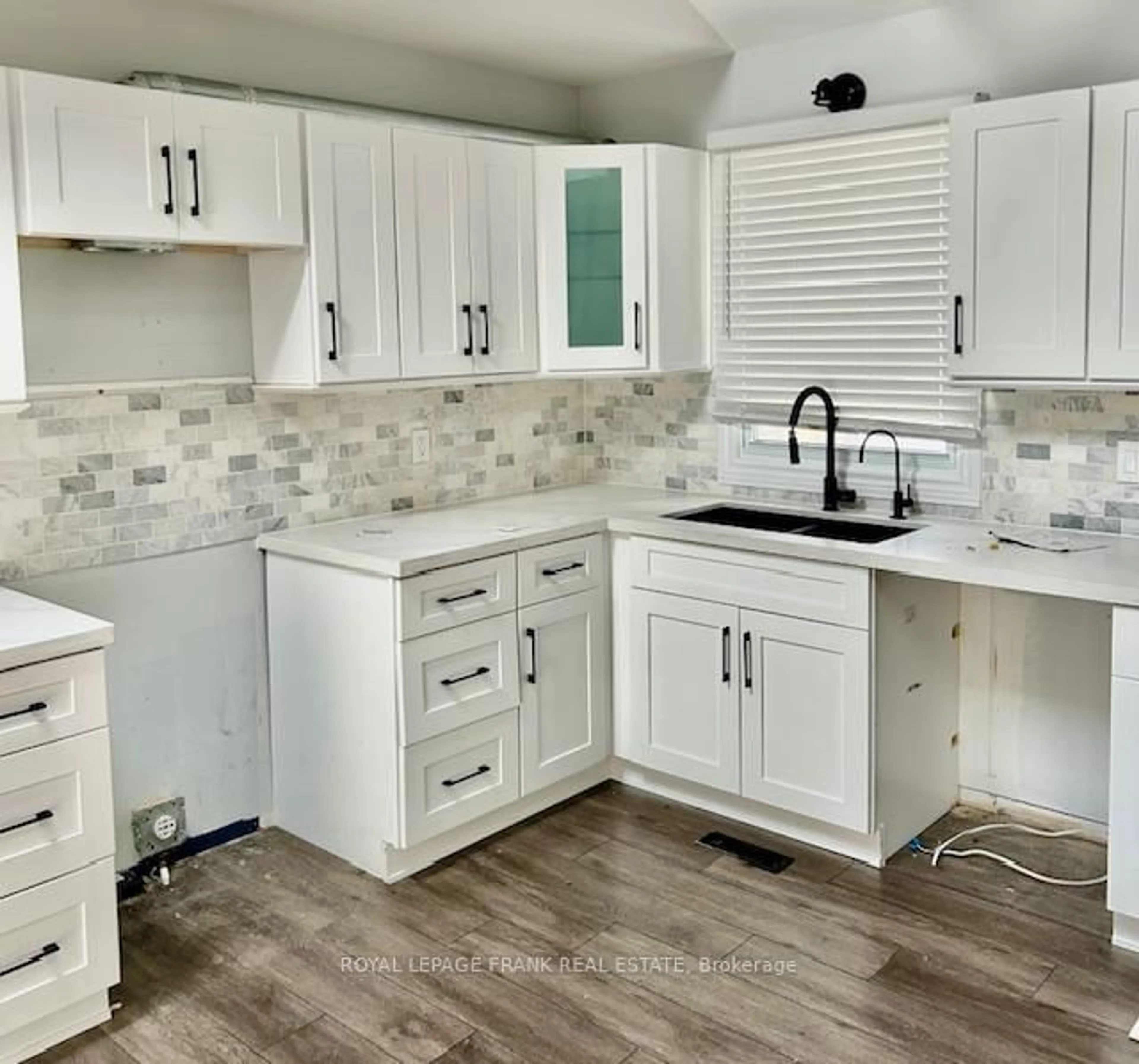 Open concept kitchen, ceramic/tile floor for 601 Rubidge St, Peterborough Ontario K9H 4E9