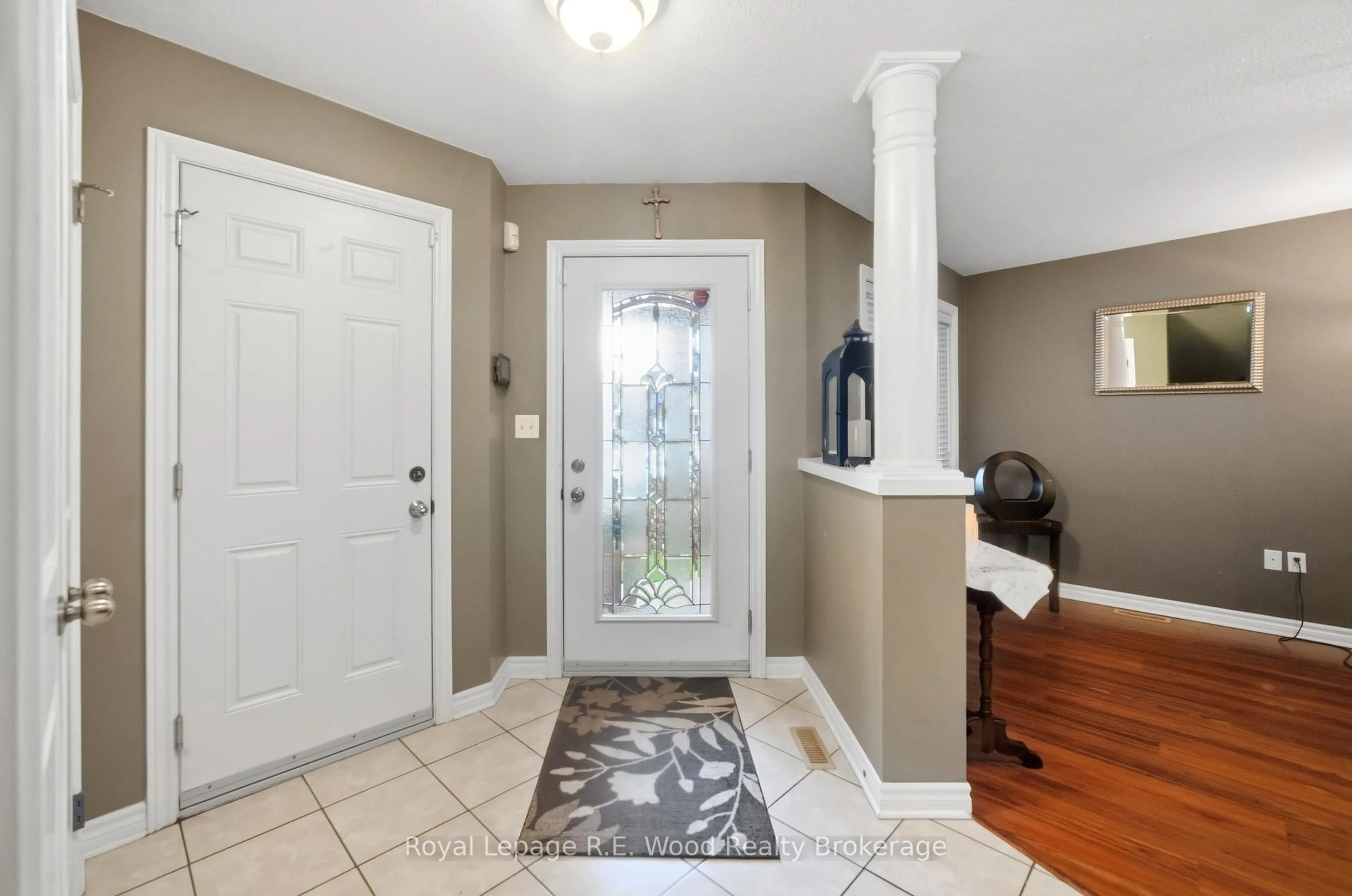 Indoor entryway for 38 Langrell Ave, Tillsonburg Ontario N4G 5X8
