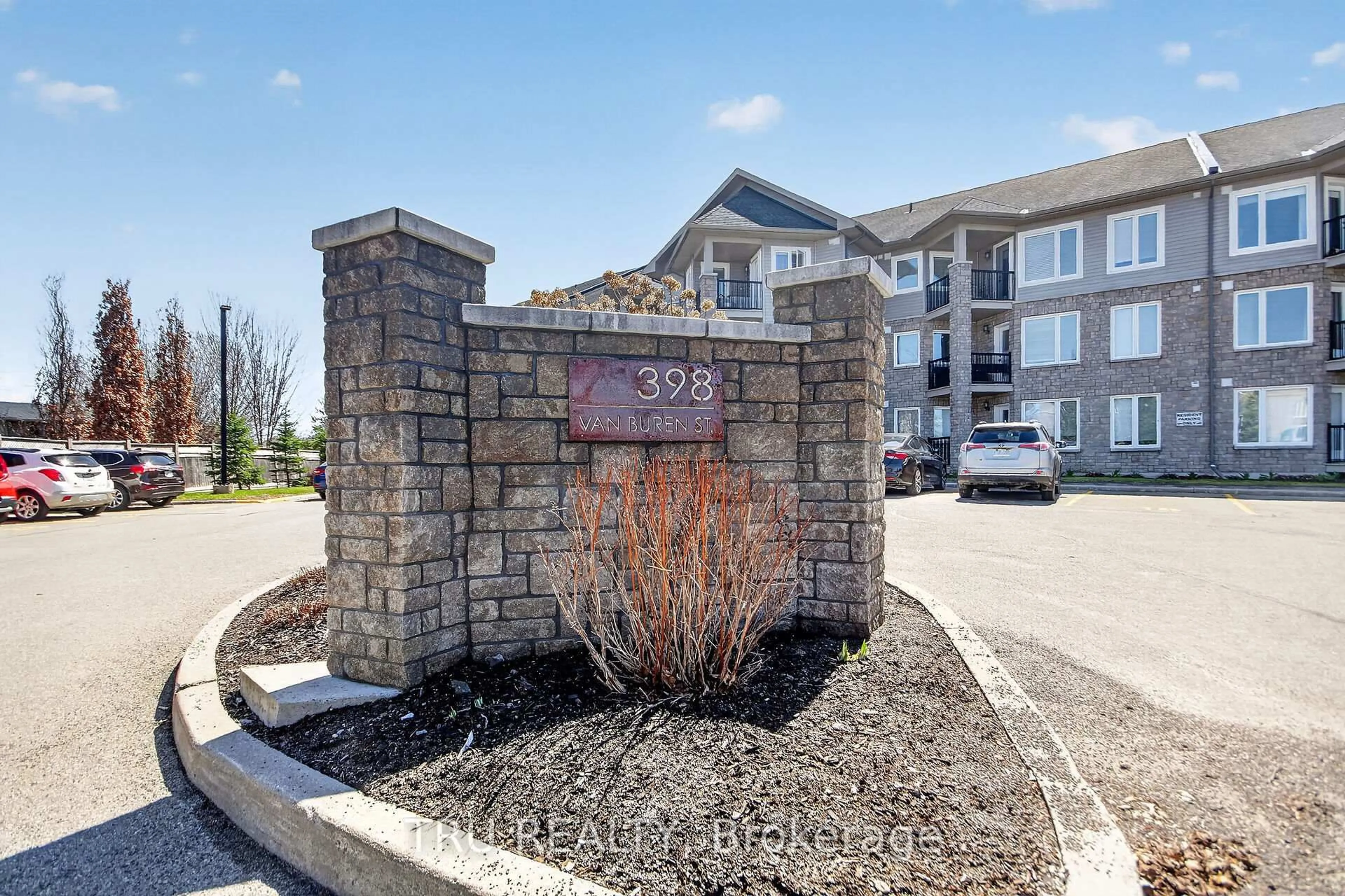 Unknown for 398 Van Buren St #113, North Grenville Ontario K0G 1J0