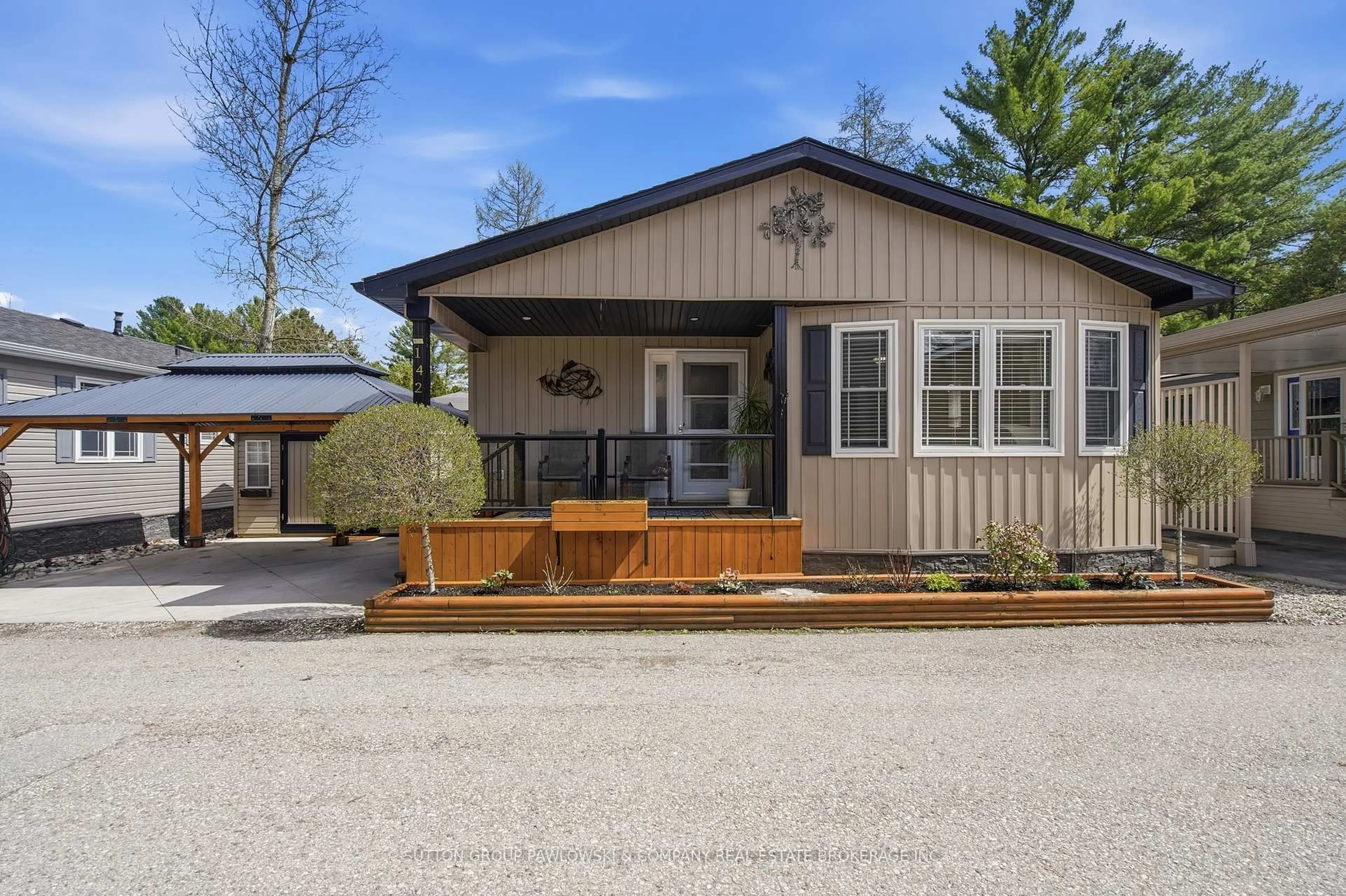 Unknown for 22790 Amiens Rd #142, Middlesex Centre Ontario N0L 1R0