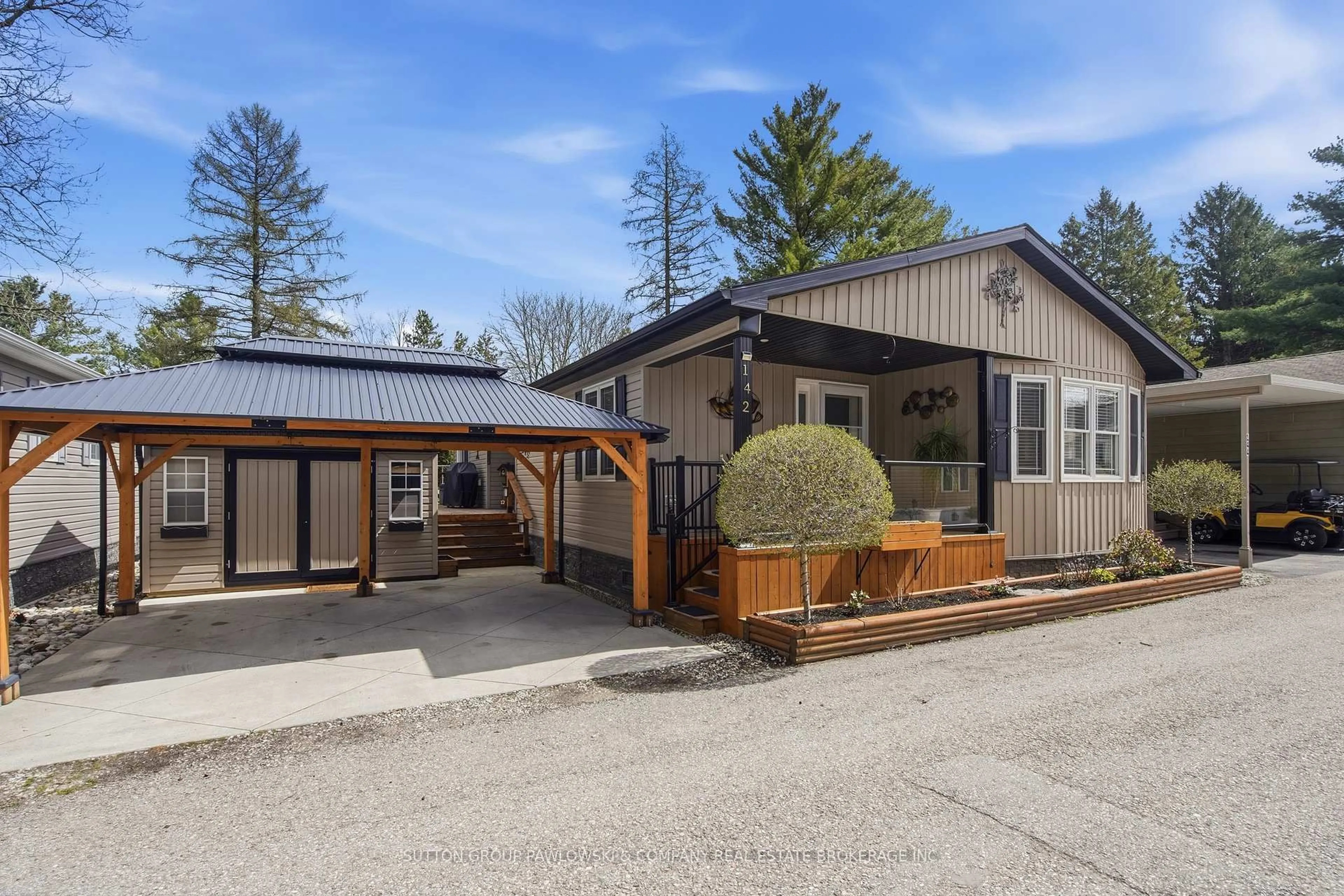 Unknown for 22790 Amiens Rd #142, Middlesex Centre Ontario N0L 1R0