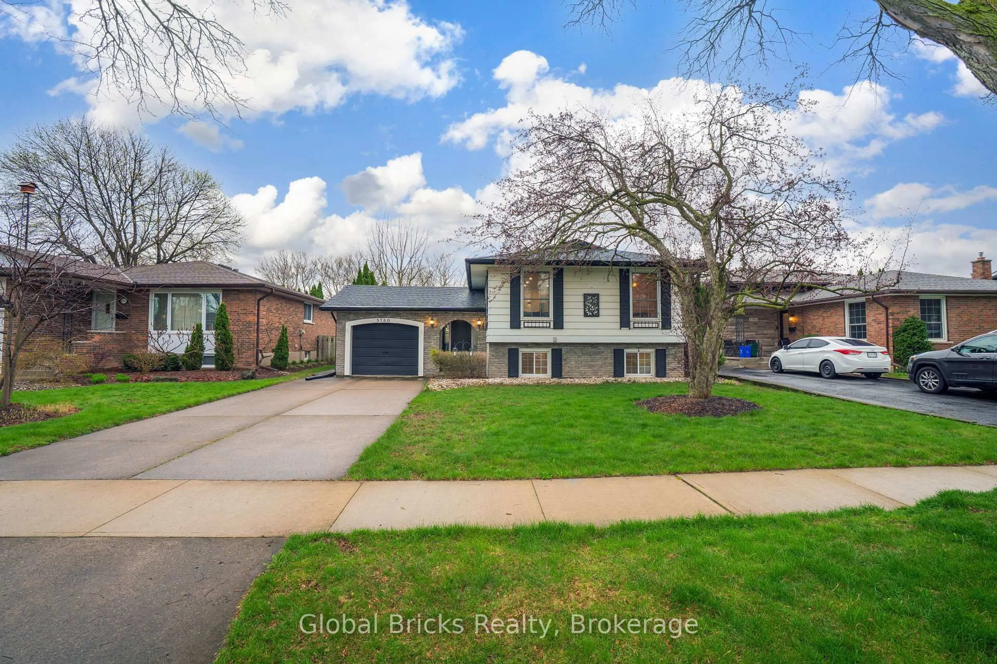 Home with brick exterior material, street for 5780 Theresa St, Niagara Falls Ontario L2J 2A1