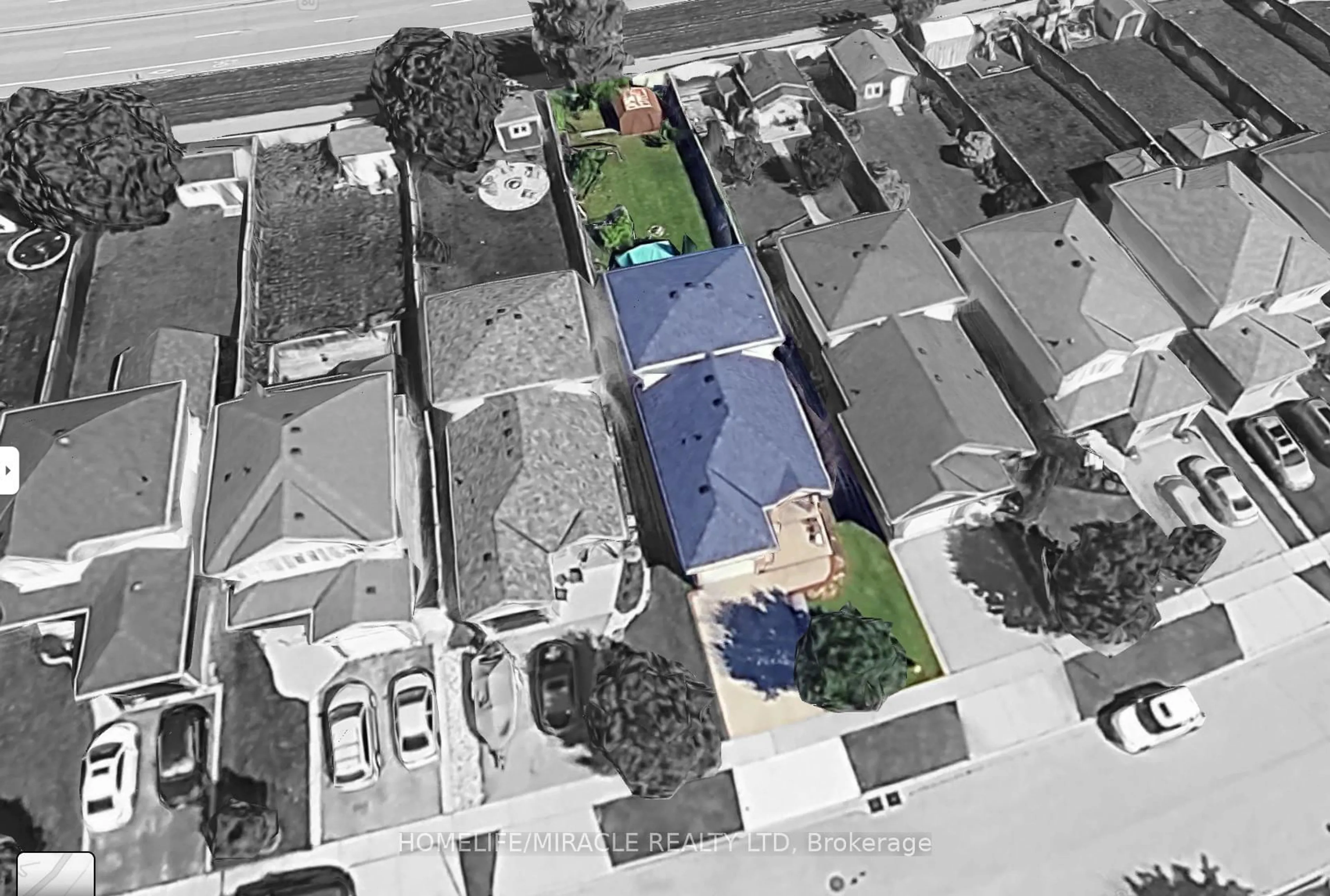 A pic from outside/outdoor area/front of a property/back of a property/a pic from drone, street for 125 Hawkins Dr, Cambridge Ontario N1T 1Z8