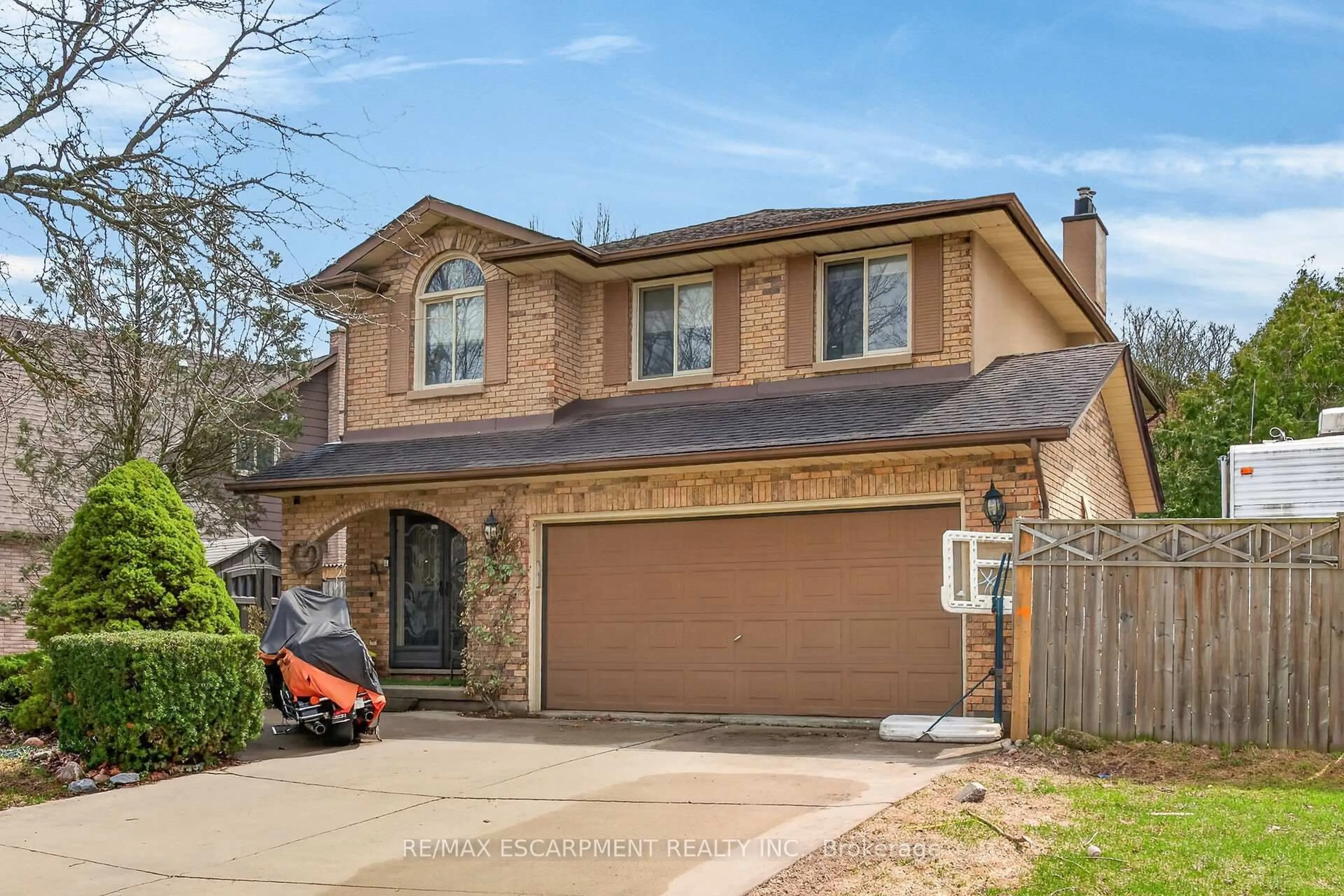 Home with brick exterior material, street for 249 Lloyminn Ave, Hamilton Ontario L9G 4C4