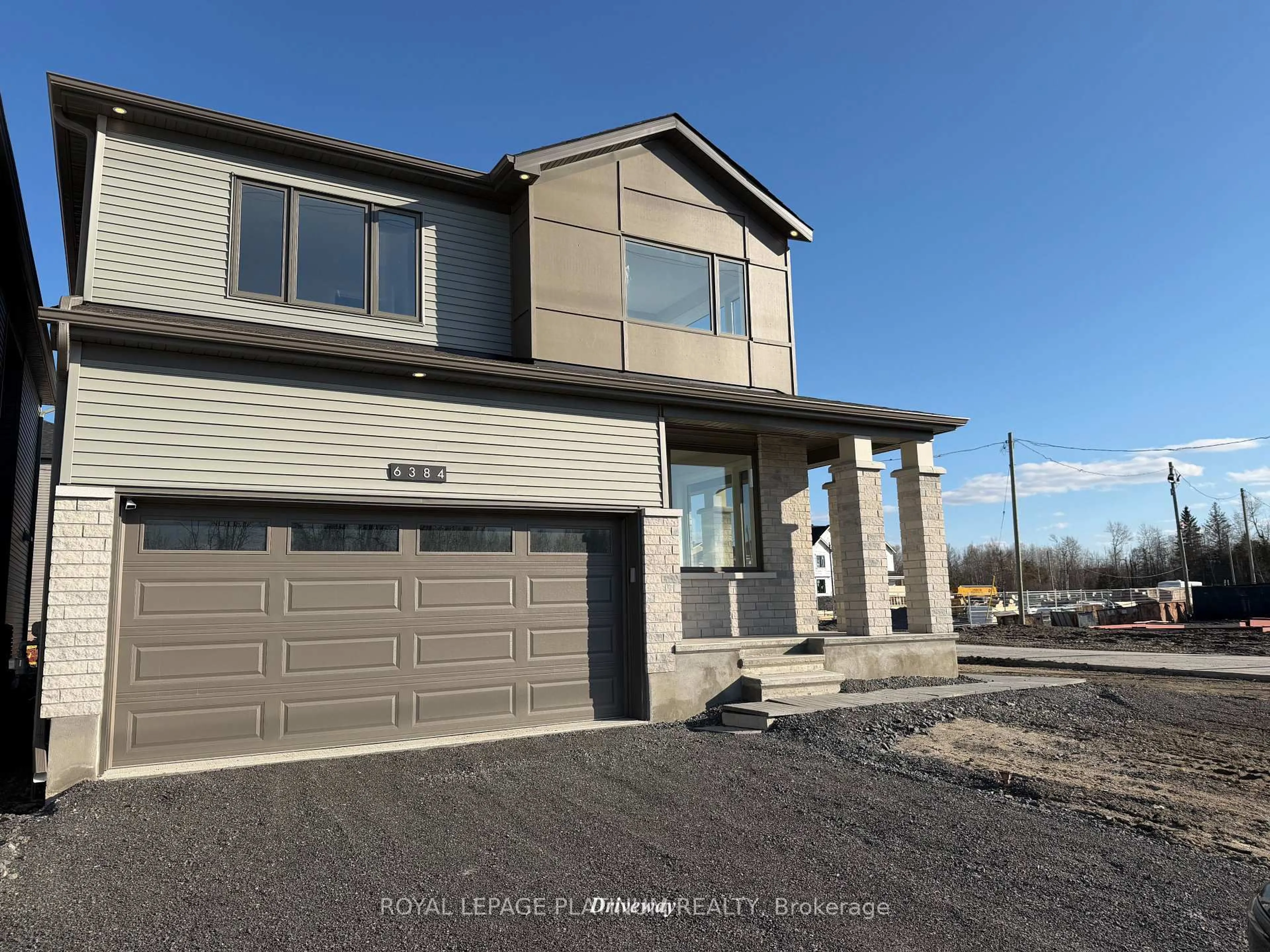 Home with vinyl exterior material, water/lake/river/ocean view for 6384 Ottawa St, Richmond Ontario K0A 2Z0