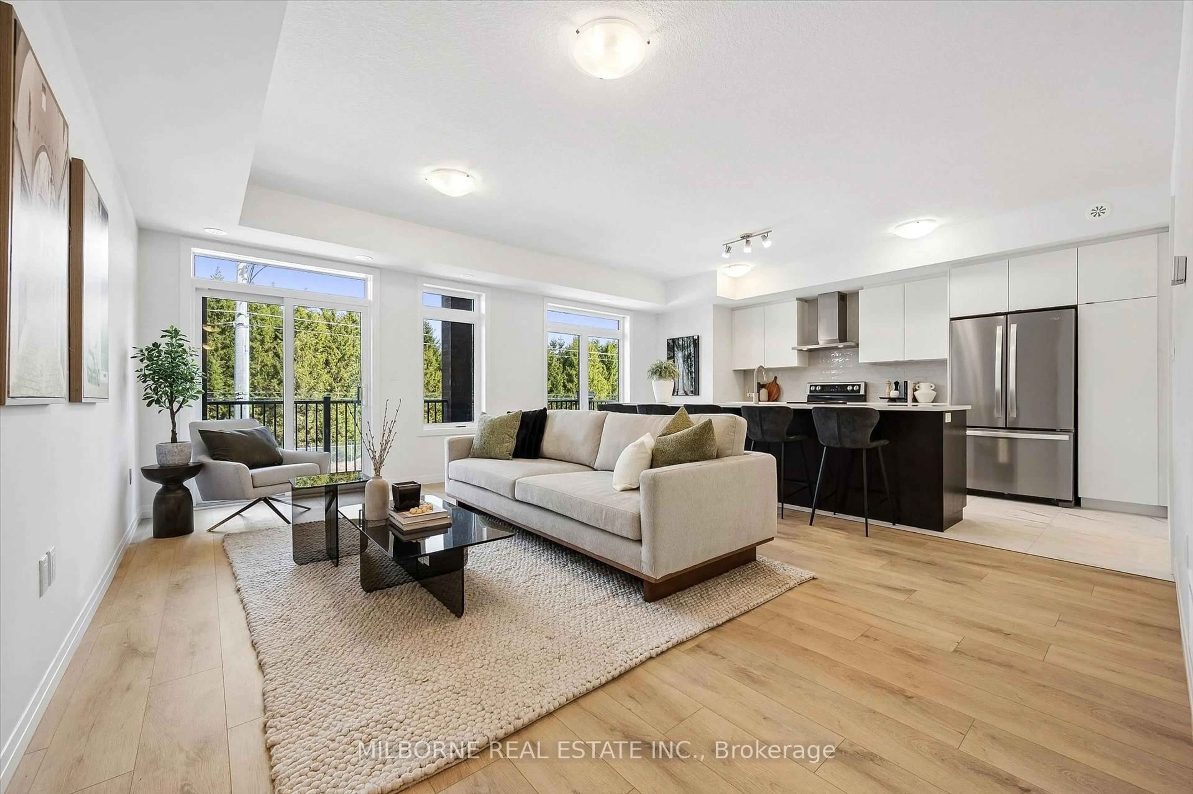 Living room with furniture, unknown for 34 Thatcher Dr, Guelph Ontario N1L 0R8