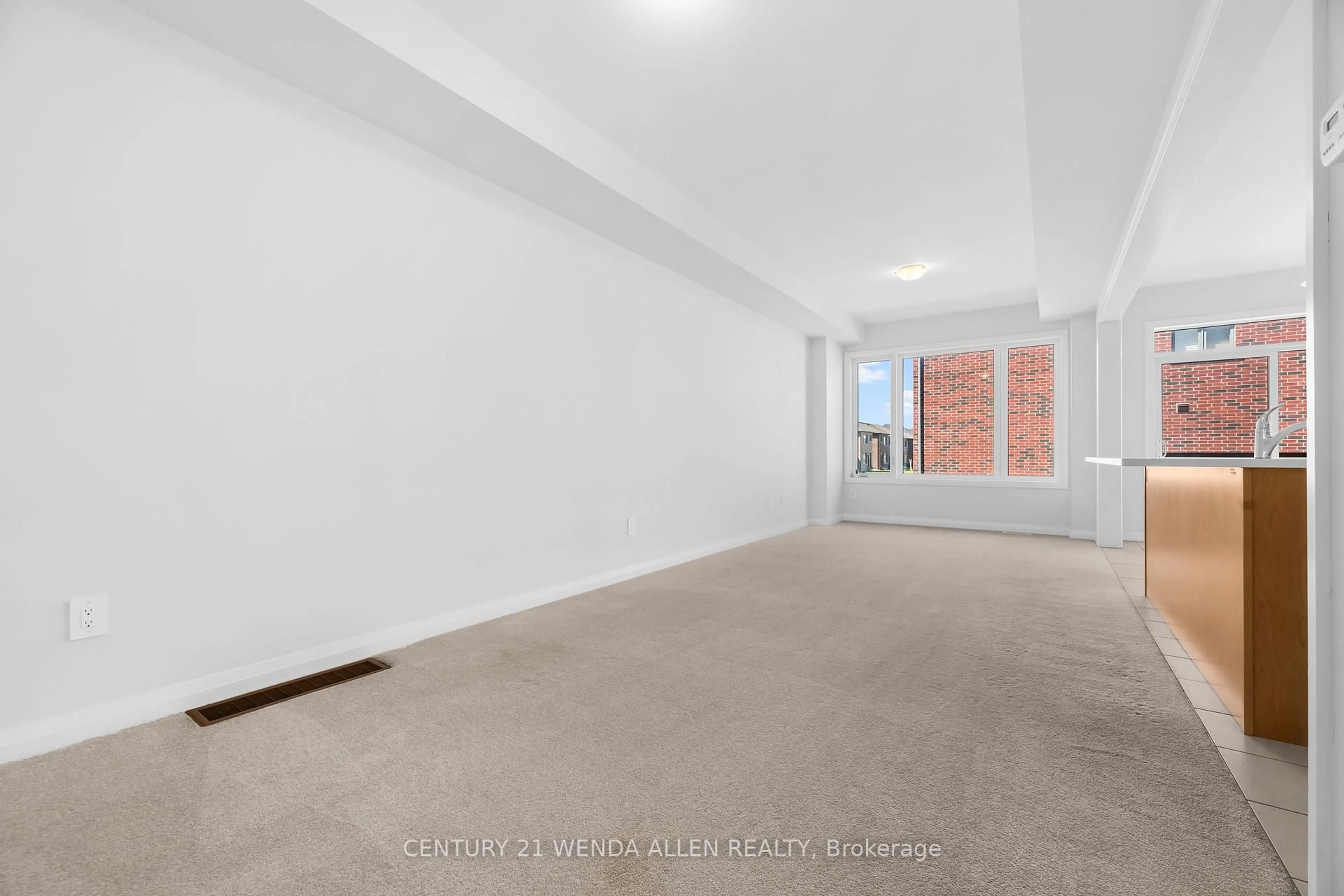 A pic of a room for 66 Corley St, Kawartha Lakes Ontario K9V 6K2