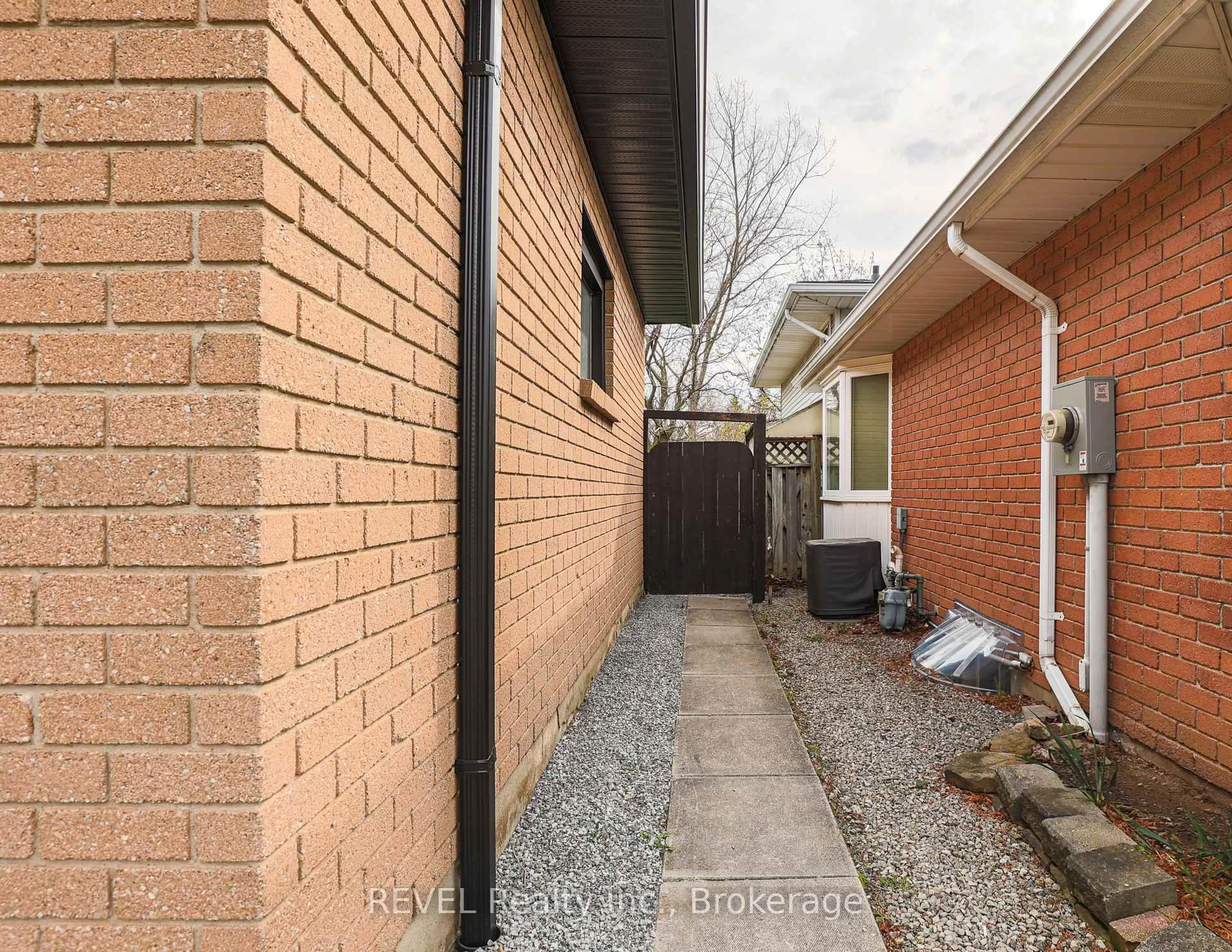 Home with brick exterior material, street for 12 Andrea Dr, St. Catharines Ontario L2S 3N7