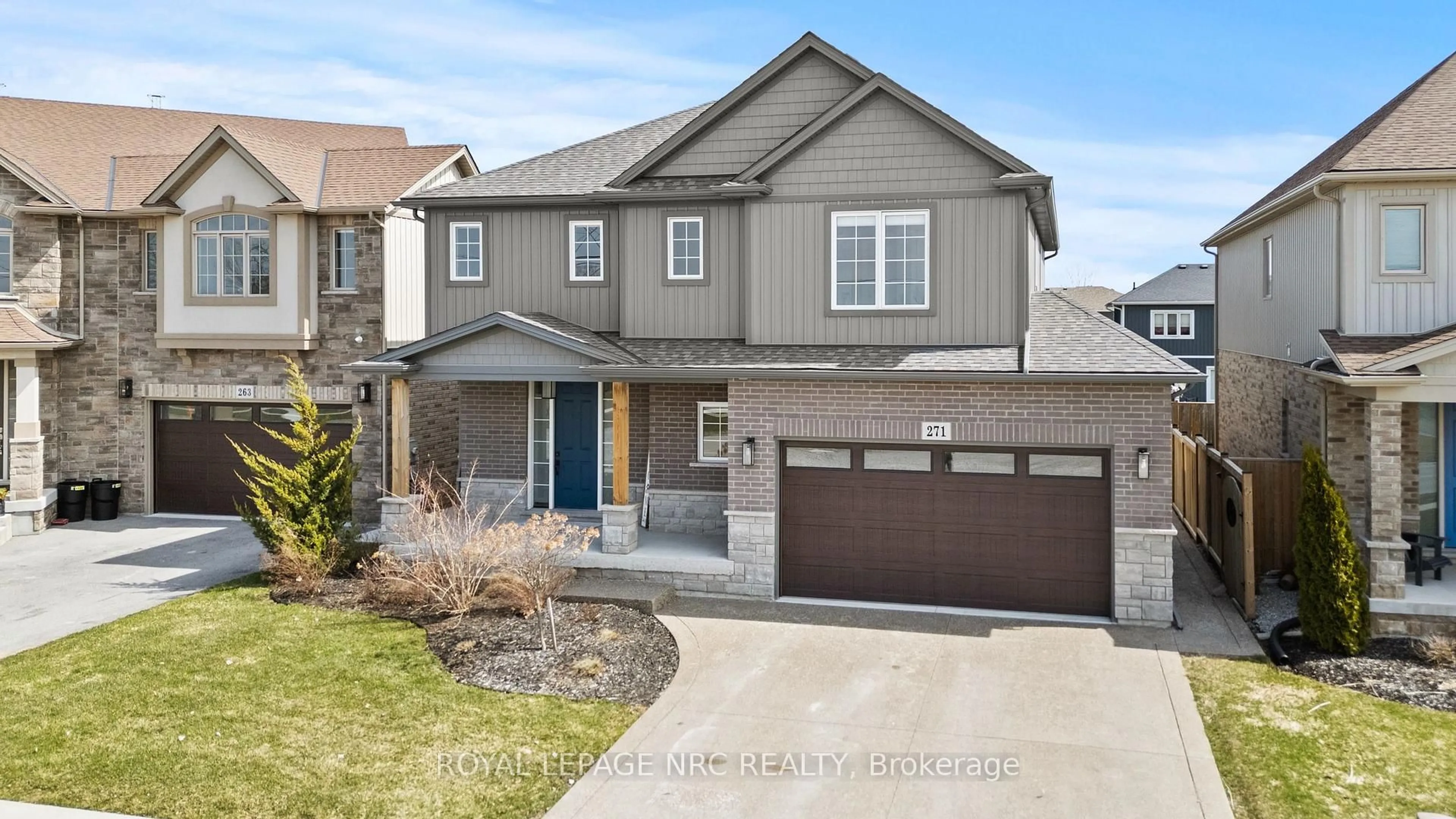 Home with brick exterior material, street for 271 Memorial Park Dr, Welland Ontario L3B 0E3