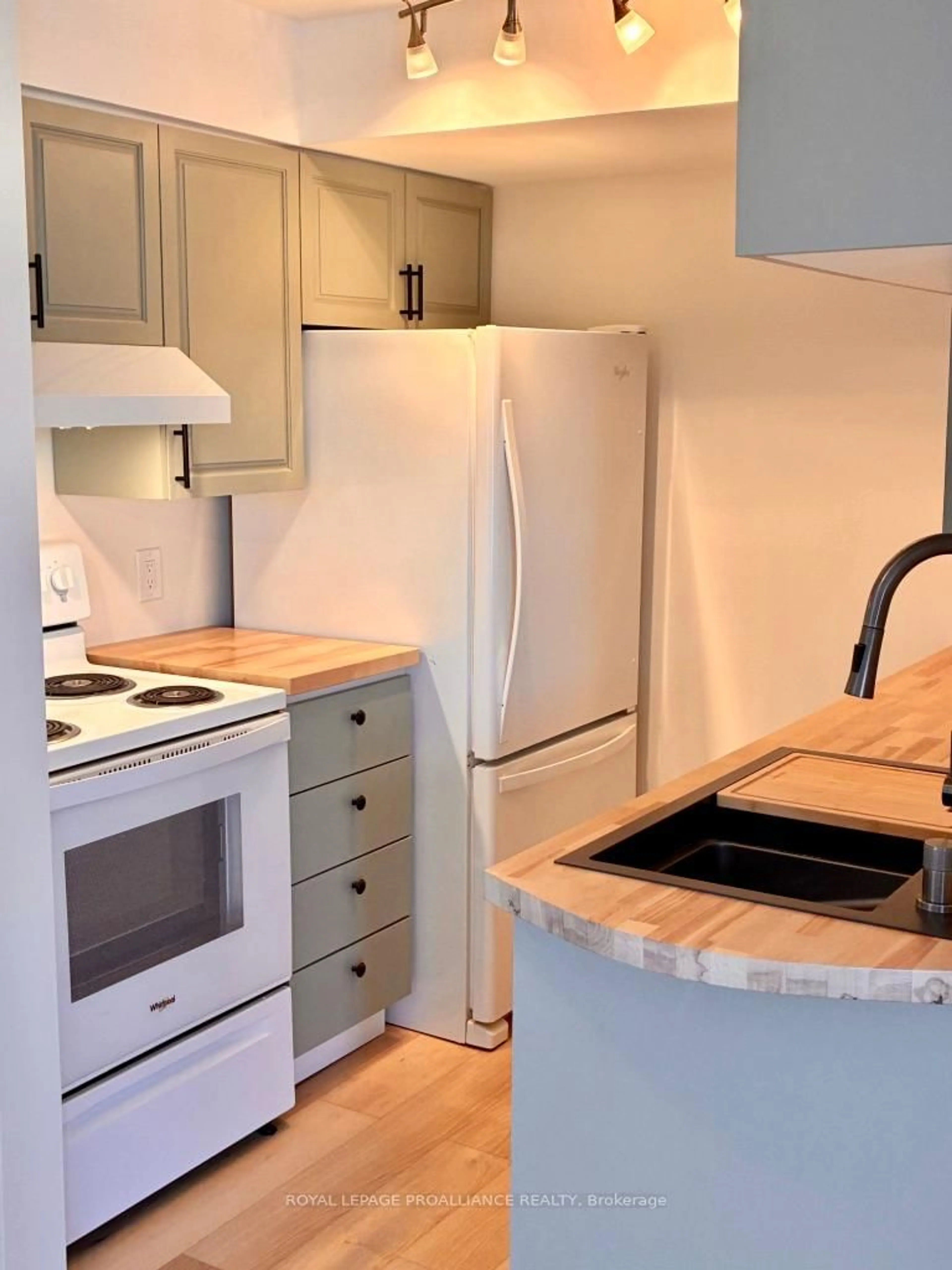 Unknown for 172 Main St #303, Prince Edward County Ontario K0K 2T0