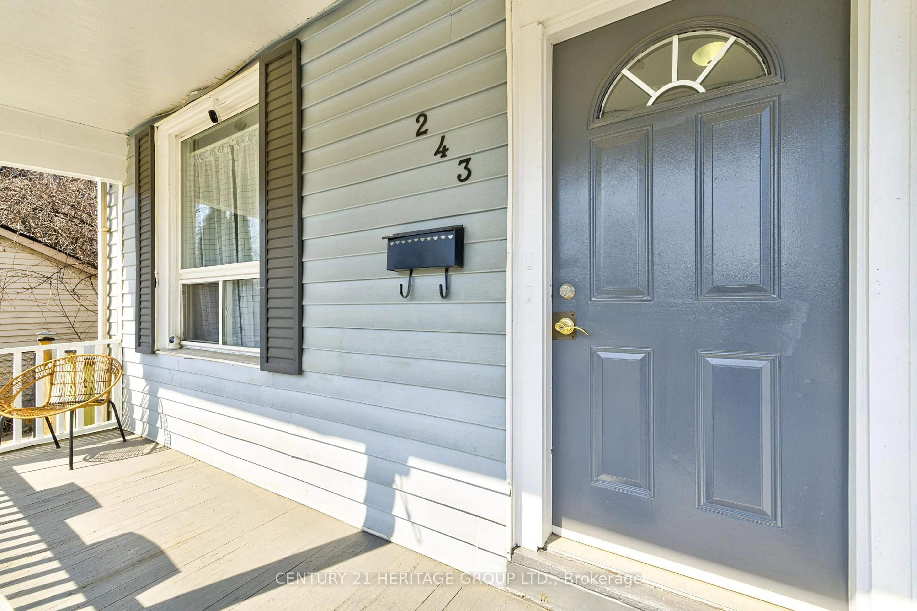 Unknown for 243 Gibson Ave, Hamilton Ontario L8L 6K3