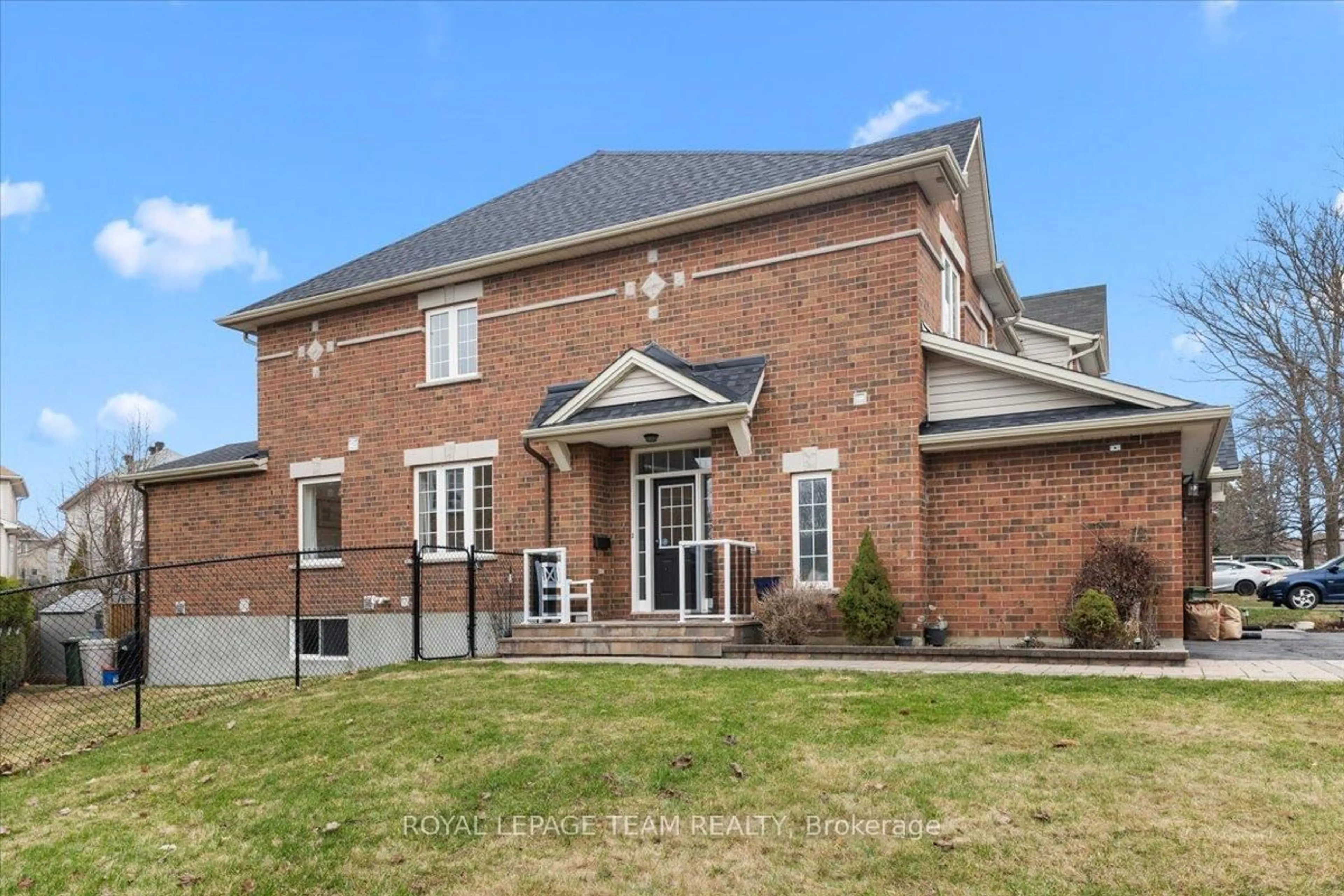 Home with brick exterior material, building for 79 Saddlesmith Circ, Ottawa Ontario K2M 2Y5