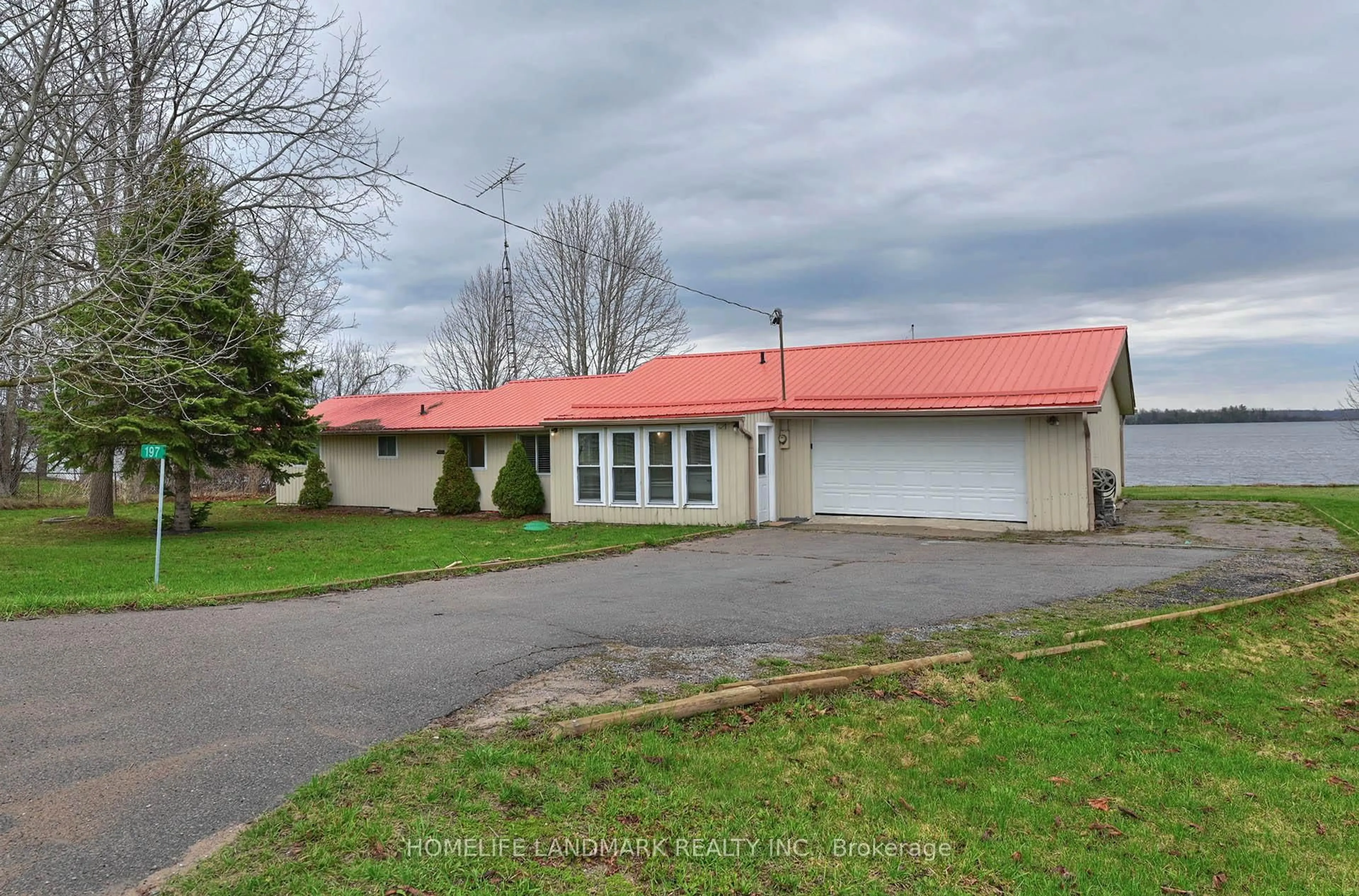 A pic from outside/outdoor area/front of a property/back of a property/a pic from drone, street for 197 Washburn Island Rd, Kawartha Lakes Ontario K0M 2C0