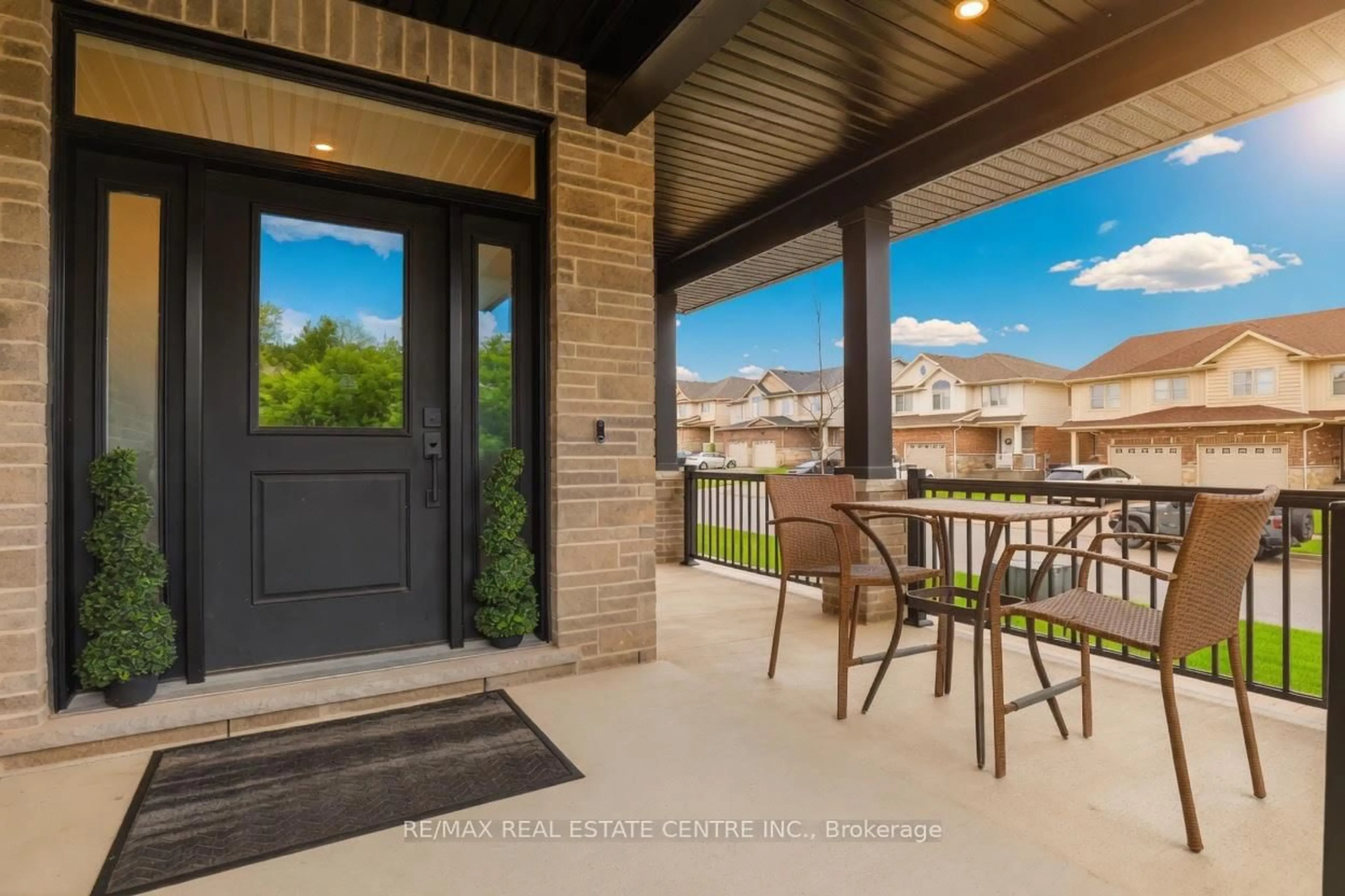 Patio, water/lake/river/ocean view for 95 Dallan Dr, Guelph Ontario N1L 0N3