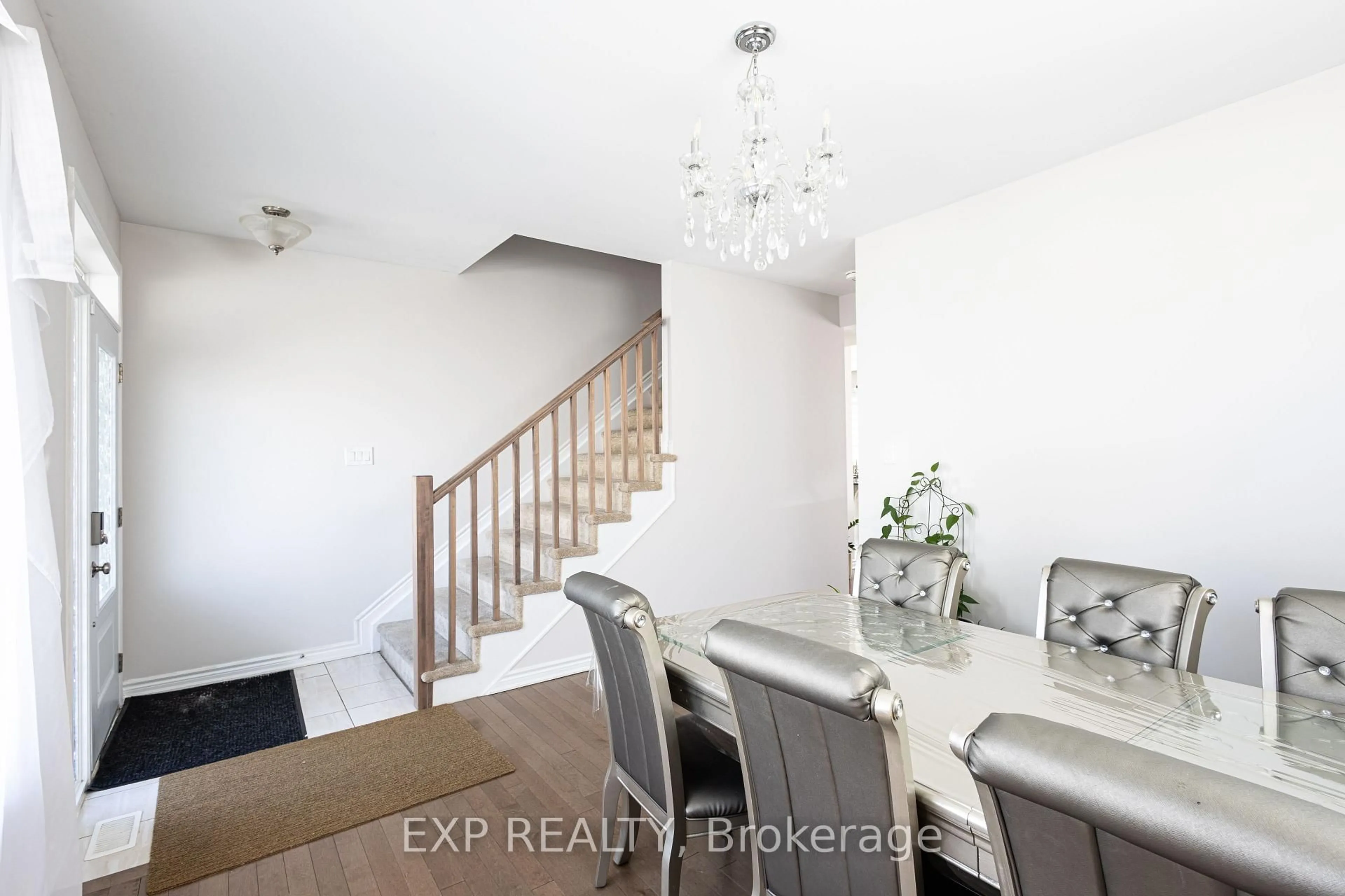 Dining room, unknown for 1008 Carden Lane, Ottawa Ontario K1W 0N3