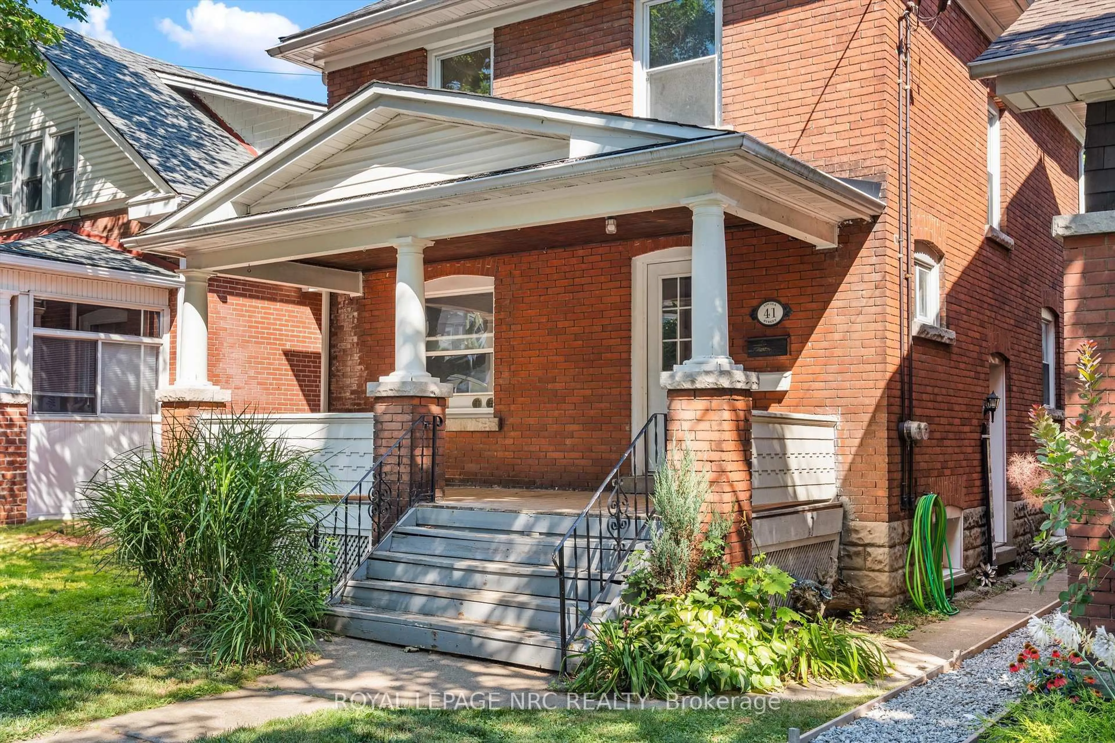 Home with brick exterior material, street for 41 Louisa St, St. Catharines Ontario L2R 2J5
